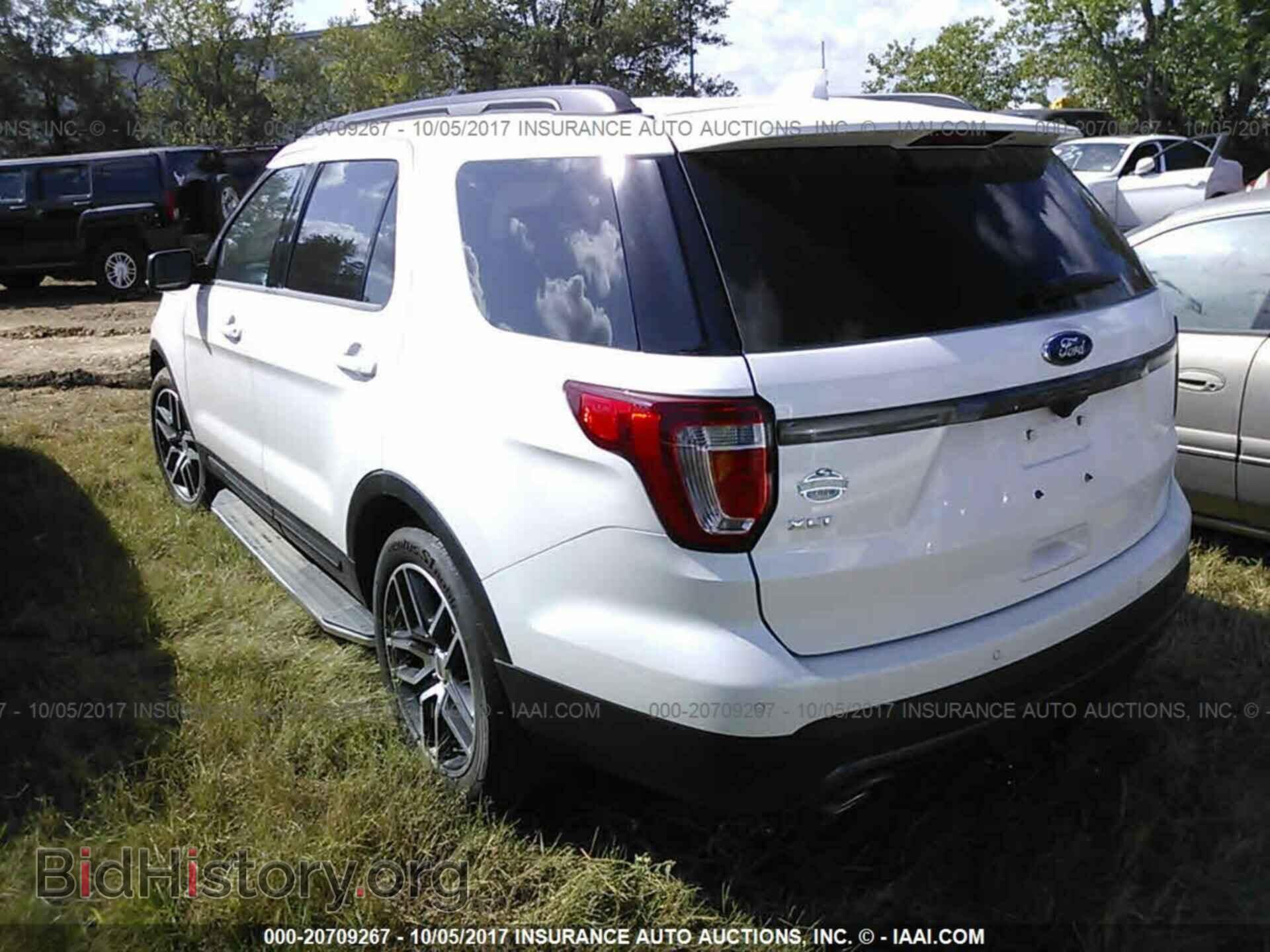 2017 Ford Explorer - VIN: 1FM5K7D80HGA03018 - Photo 3