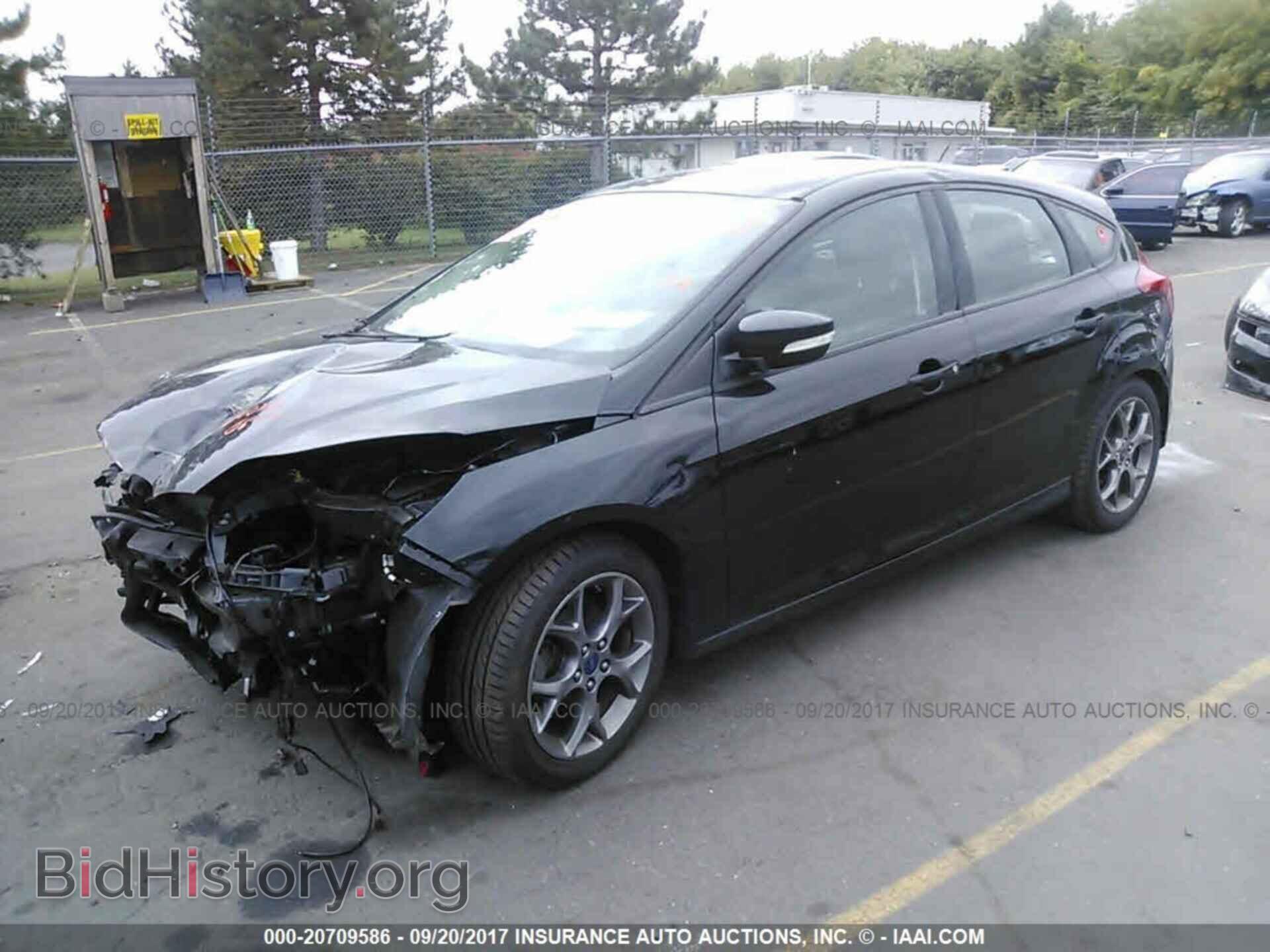 2014 Ford Focus - VIN: 1FADP3K2XEL242948 - Photo 2