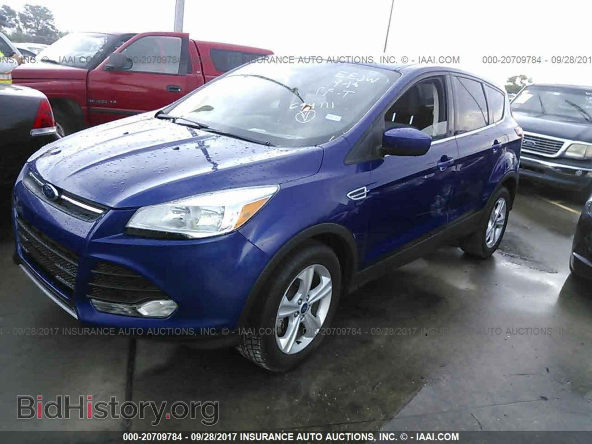 2014 Ford Escape - VIN: 1FMCU0GX7EUC94111 - Photo 2