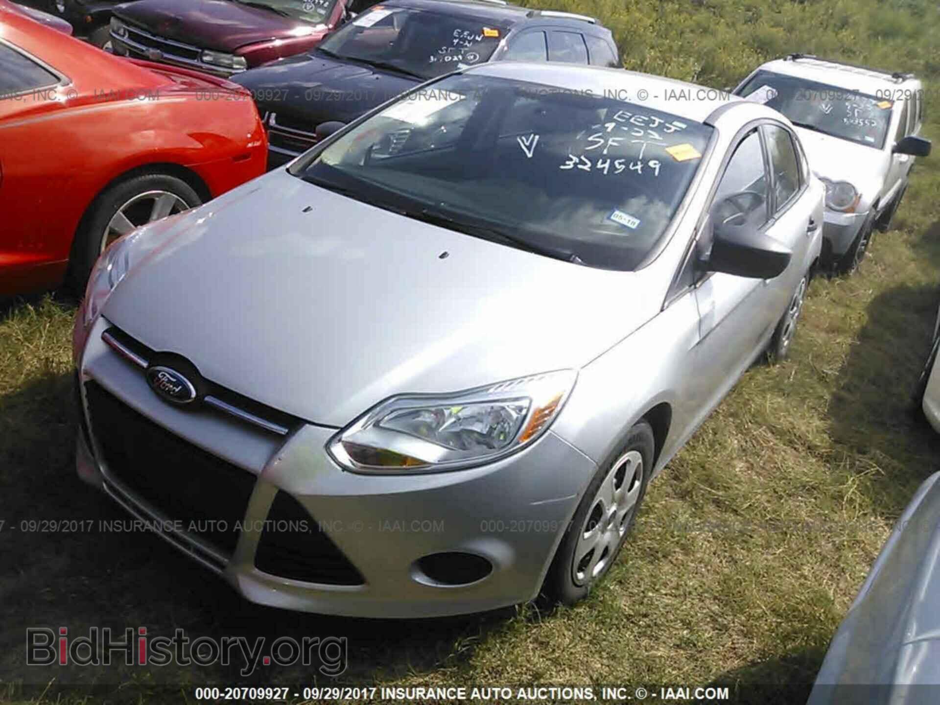 2013 Ford Focus - VIN: 1FADP3E29DL324549 - Фото 2