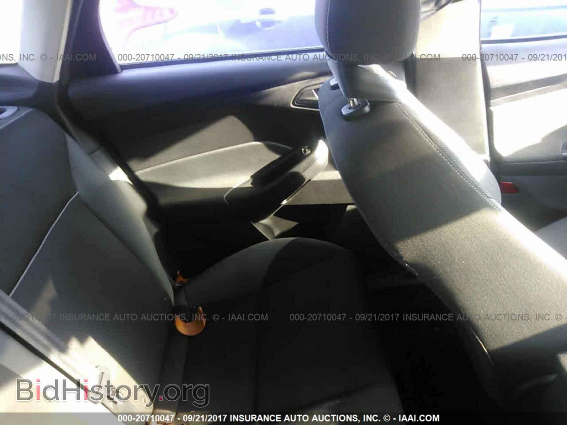 2012 Ford Focus - VIN: 1FAHP3F2XCL224927 - Photo 8