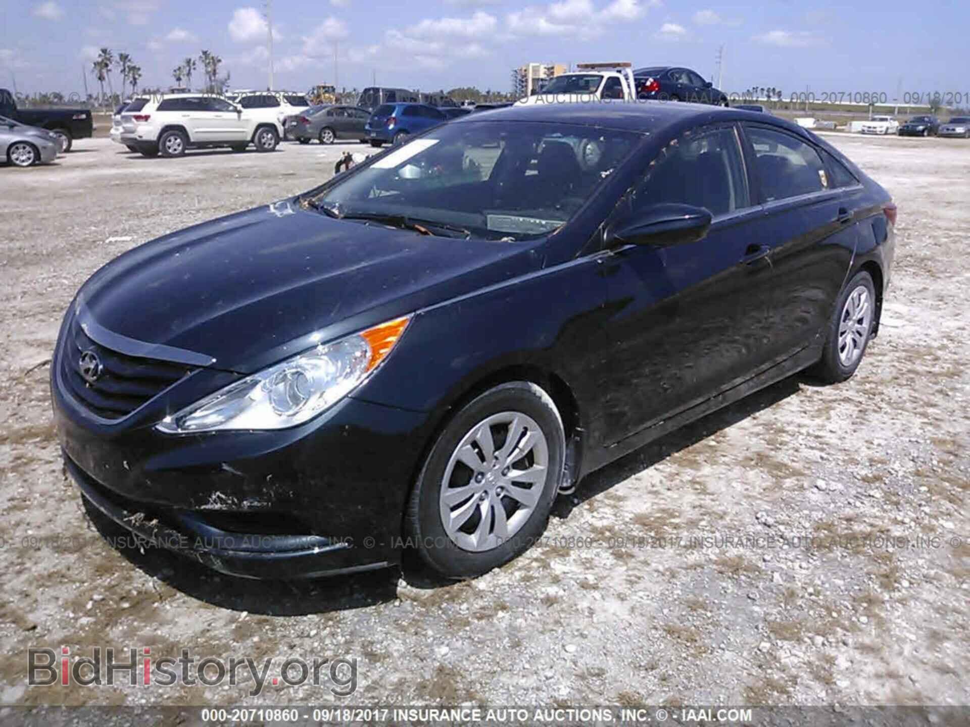 2012 Hyundai Sonata - VIN: 5NPEB4AC8CH482224 - Фото 2