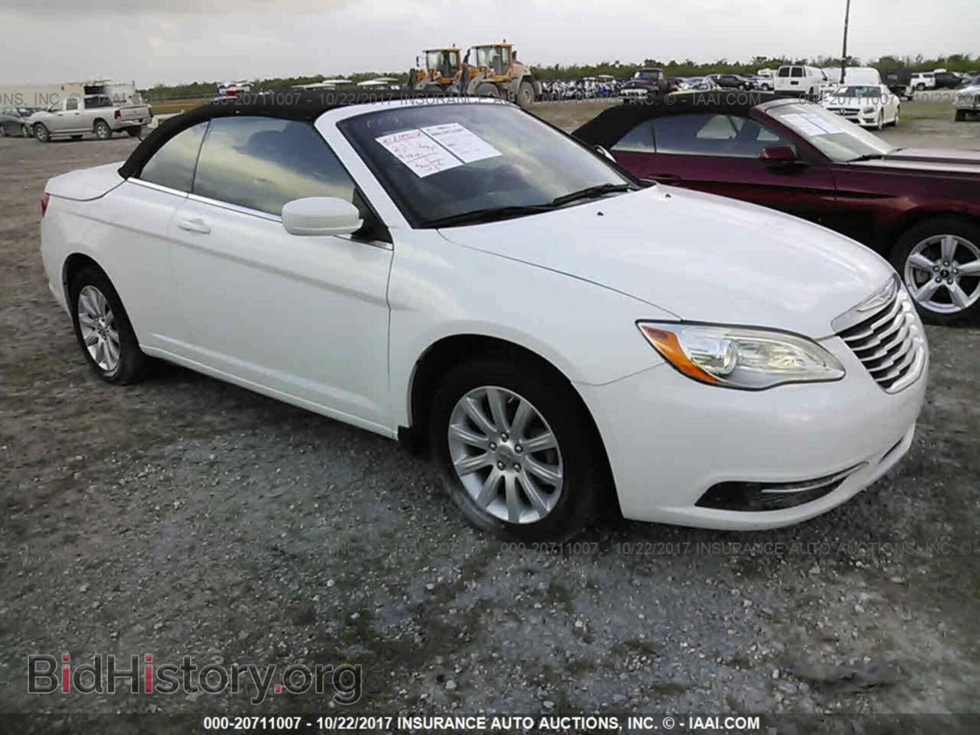 Фотография 1C3BCBEB8DN571108 - Chrysler 200 2013
