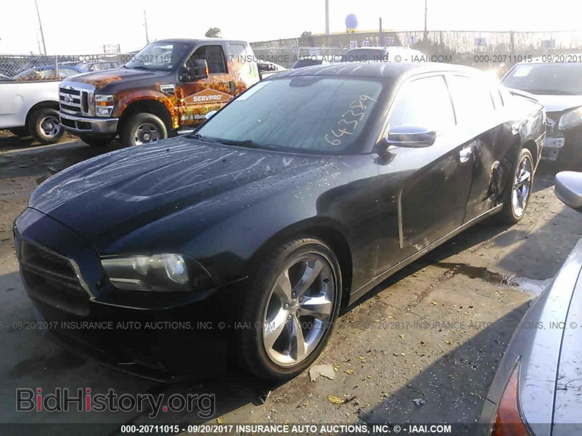2013 Dodge Charger - VIN: 2C3CDXBG9DH643389 - Фото 2