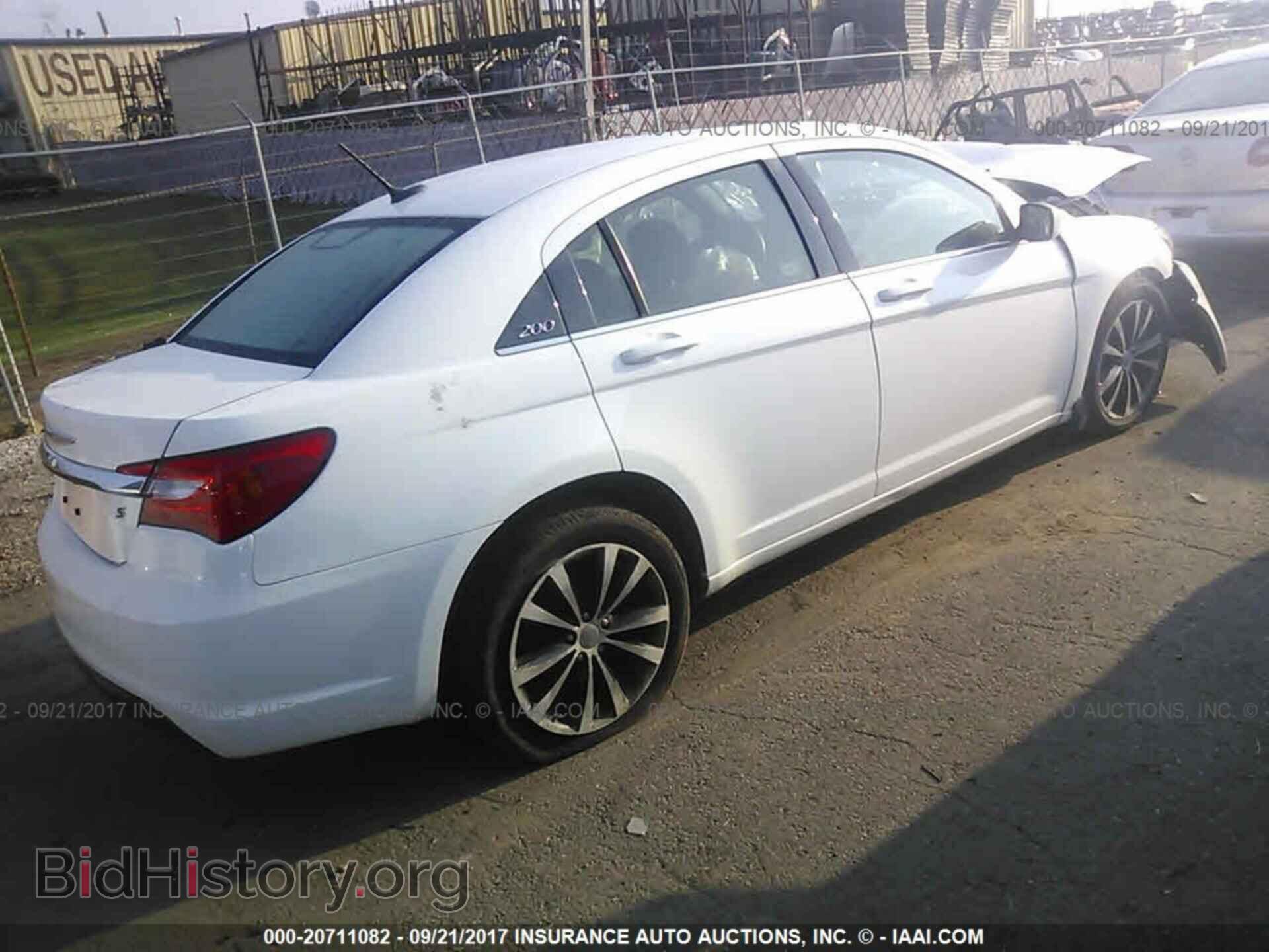 2012 Chrysler 200 - VIN: 1C3CCBBG0CN257651 - Фото 4
