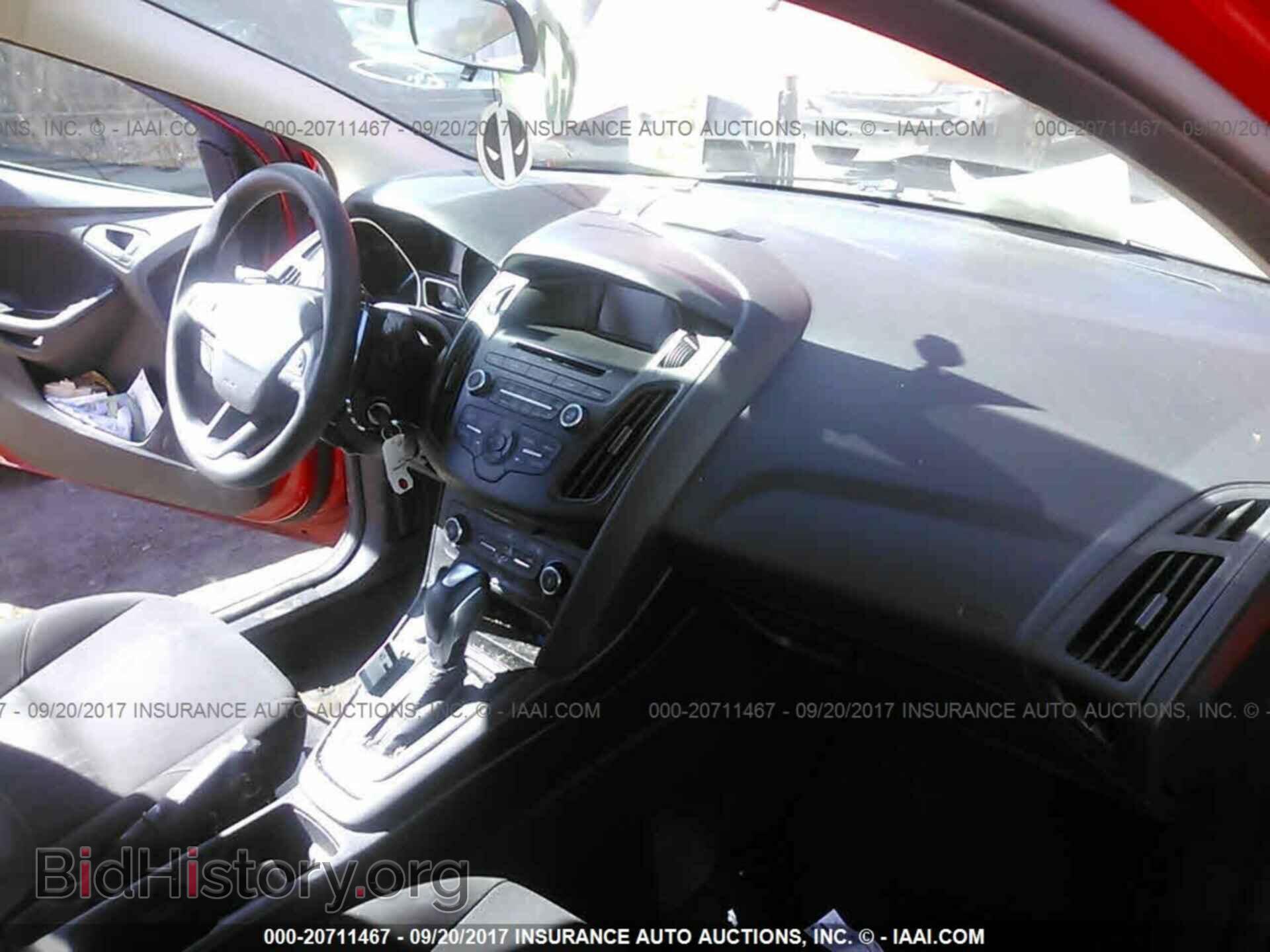 2015 Ford Focus - VIN: 1FADP3F2XFL343175 - Photo 5