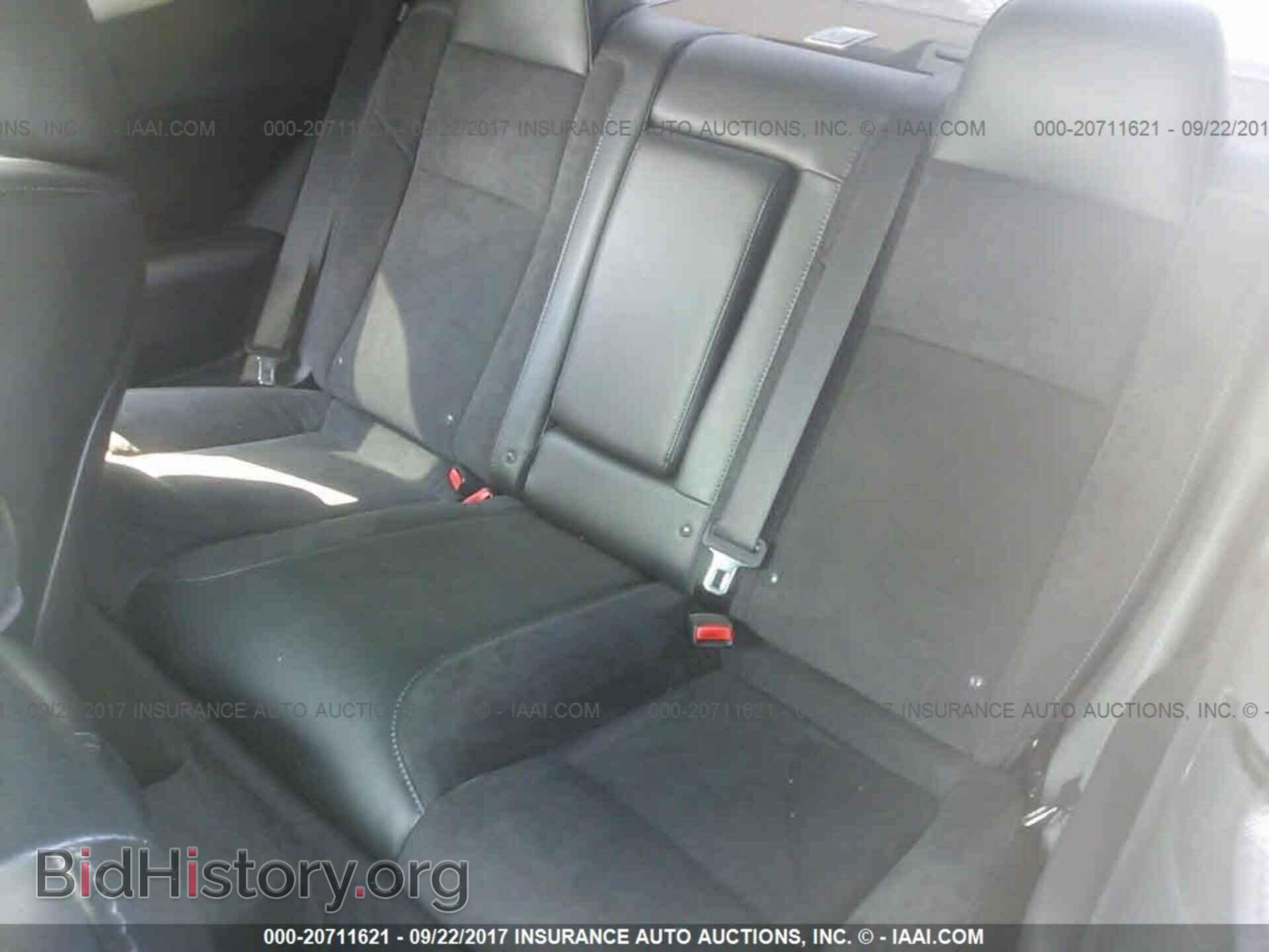 2016 Dodge Challenger - VIN: 2C3CDZFJ3GH316587 - Photo 8
