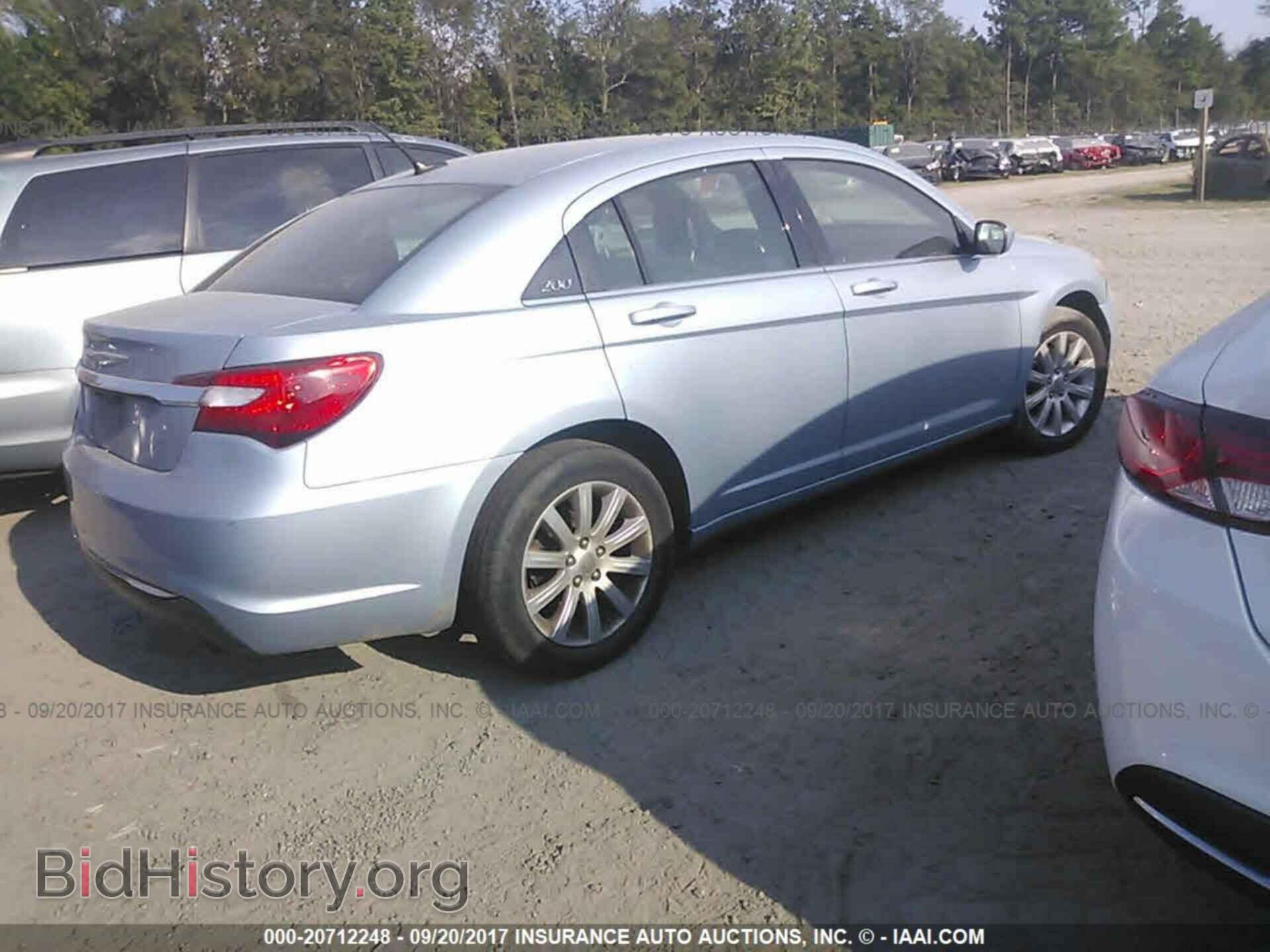 2013 Chrysler 200 - VIN: 1C3CCBBB3DN764999 - Photo 4