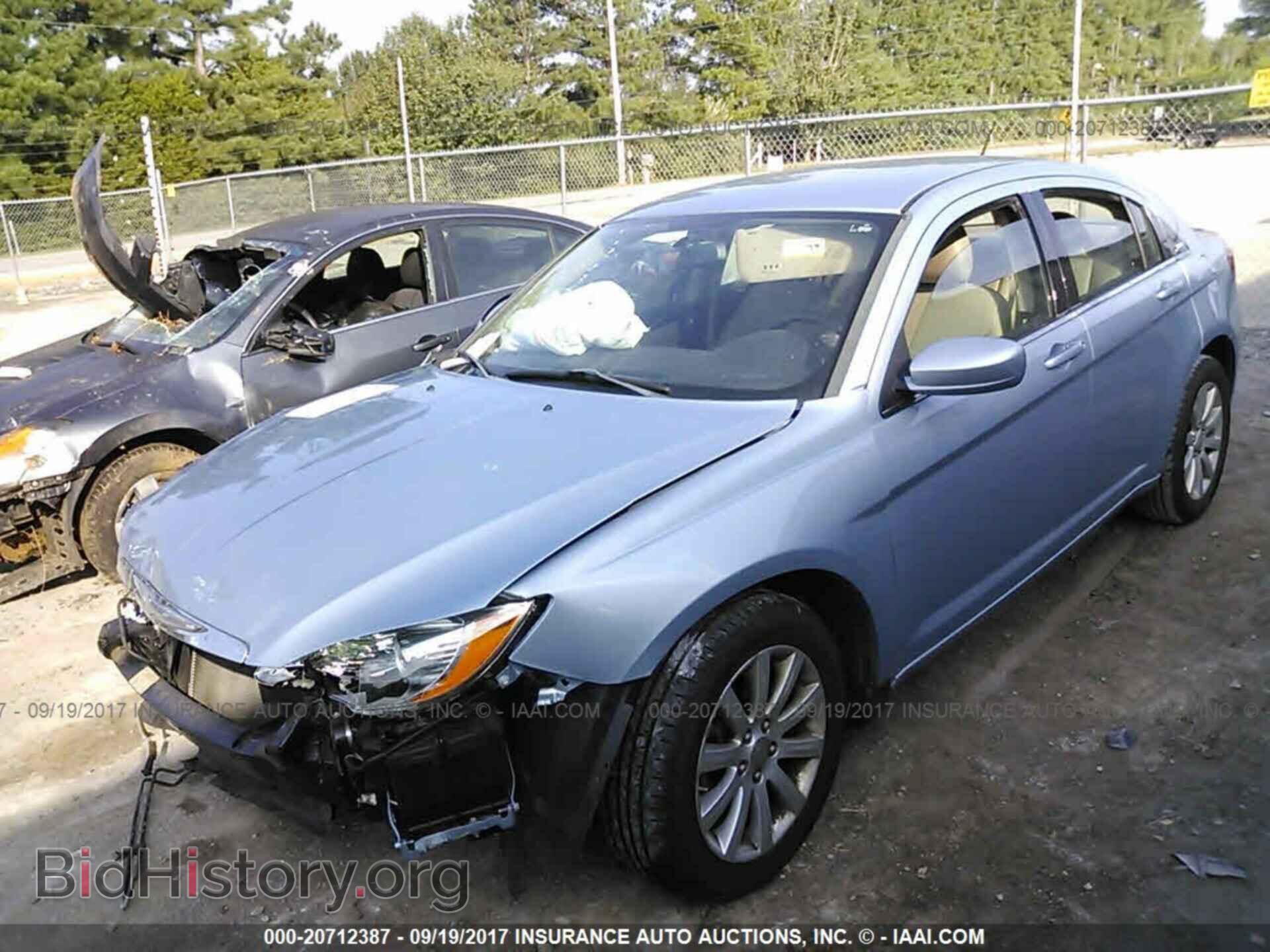 2013 Chrysler 200 - VIN: 1C3CCBBB8DN617447 - Фото 6