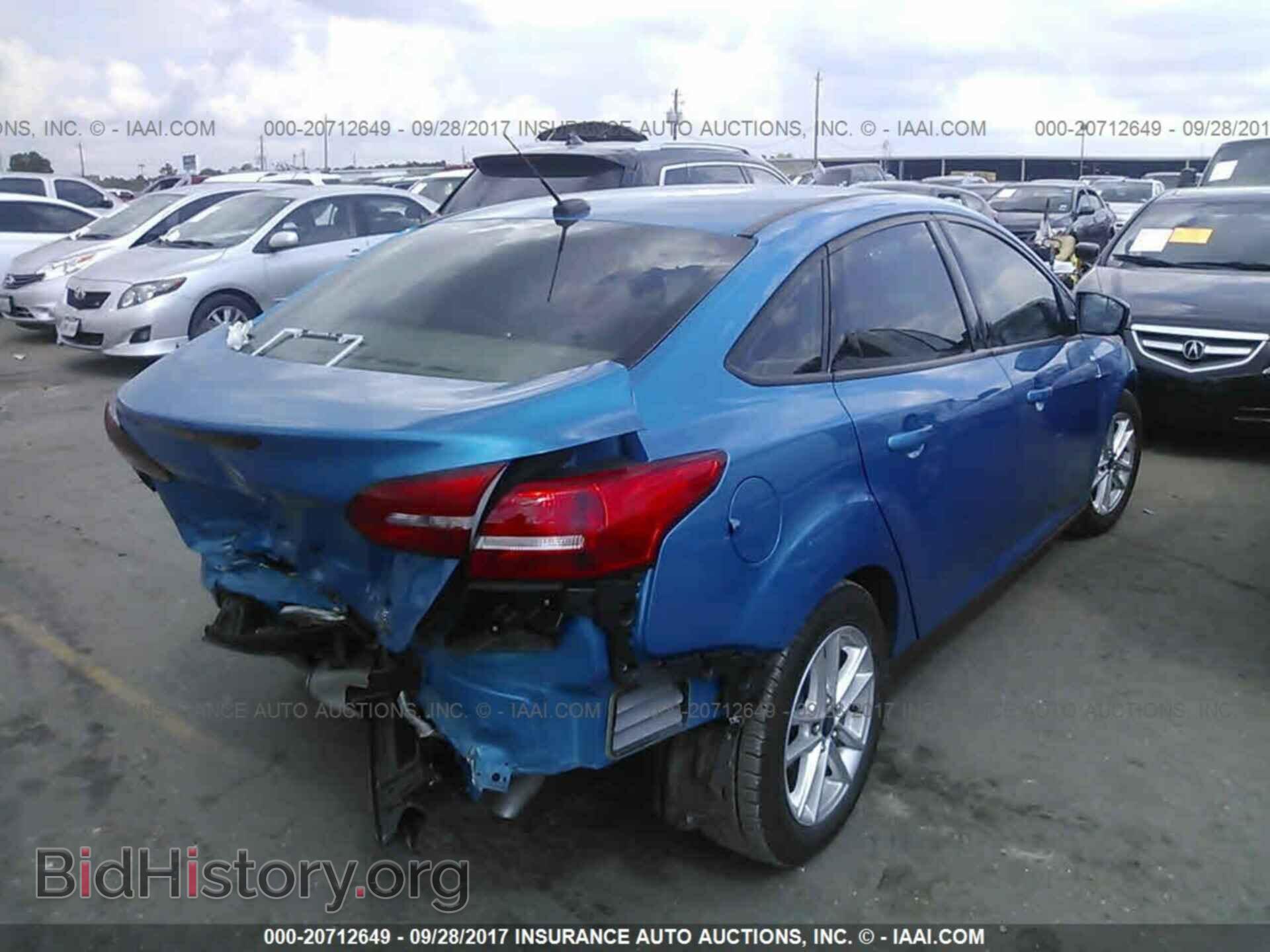 2016 Ford Focus - VIN: 1FADP3F2XGL229825 - Фото 4