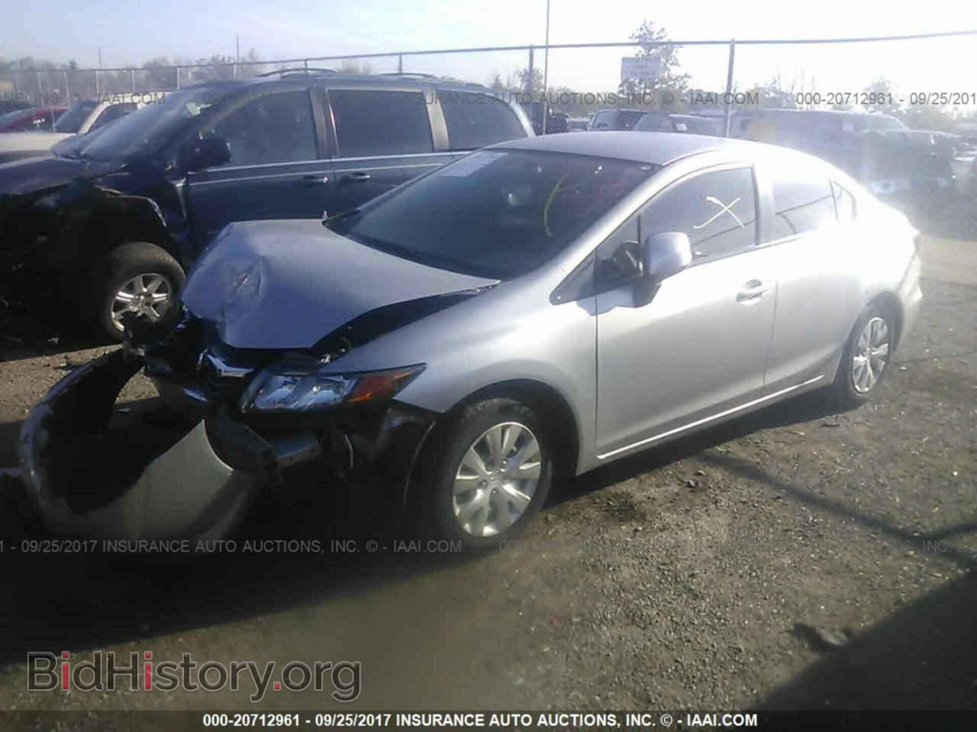 2012 Honda Civic - VIN: 19XFB2F53CE108482 - Фото 2