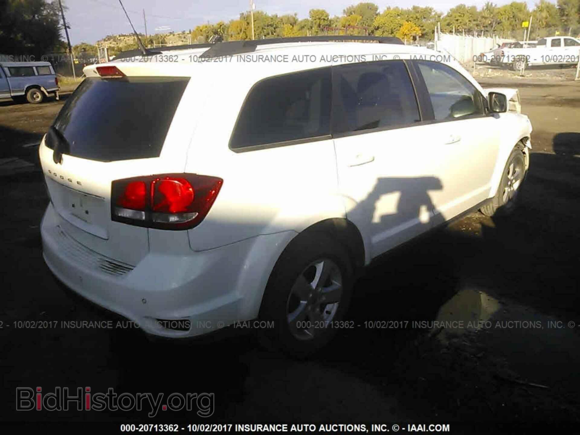 2011 Dodge Journey - VIN: 3D4PH1FG5BT537716 - Фото 4