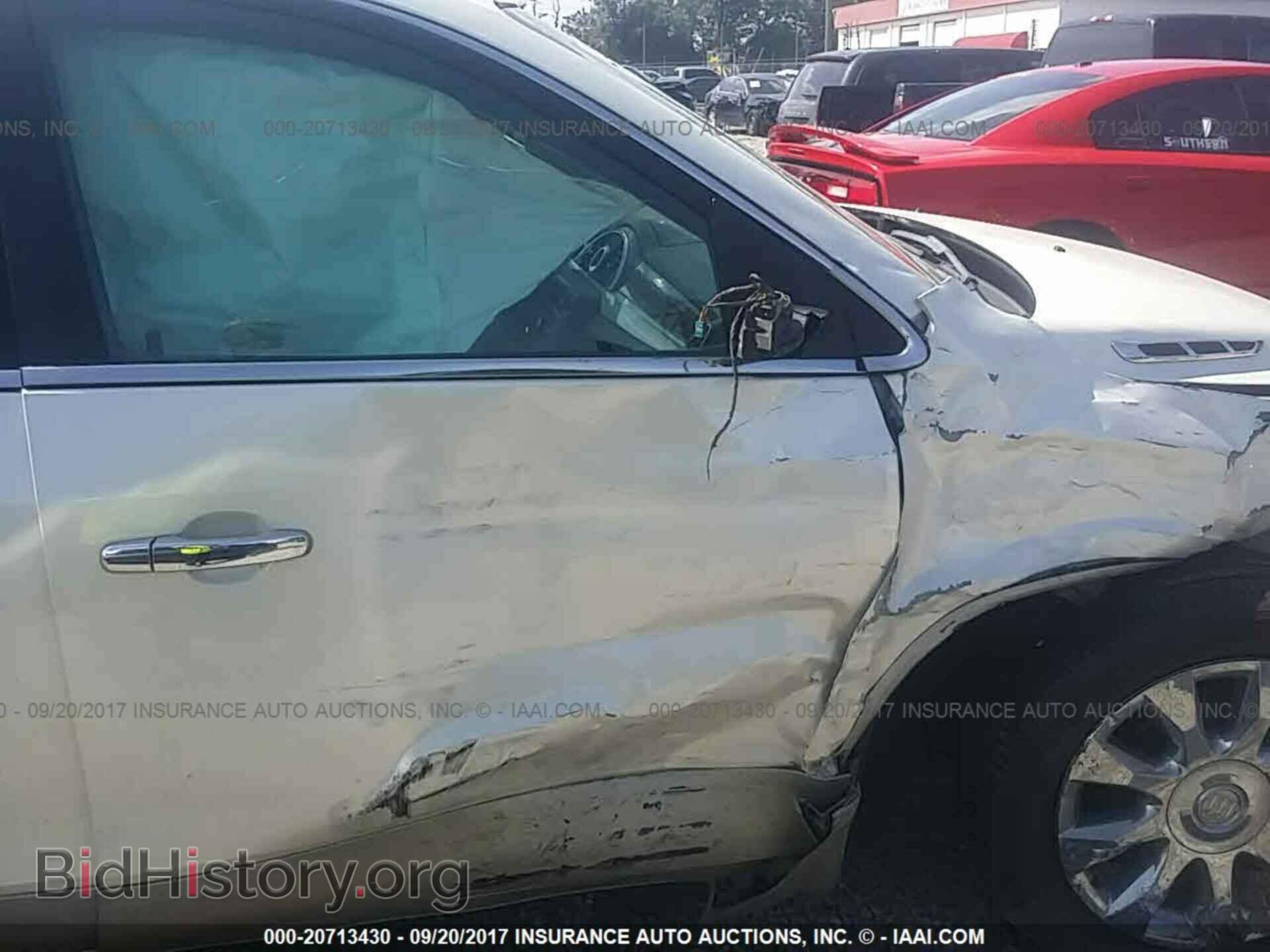 2011 Buick Enclave - VIN: 5GAKRCED3BJ253775 - Фото 6