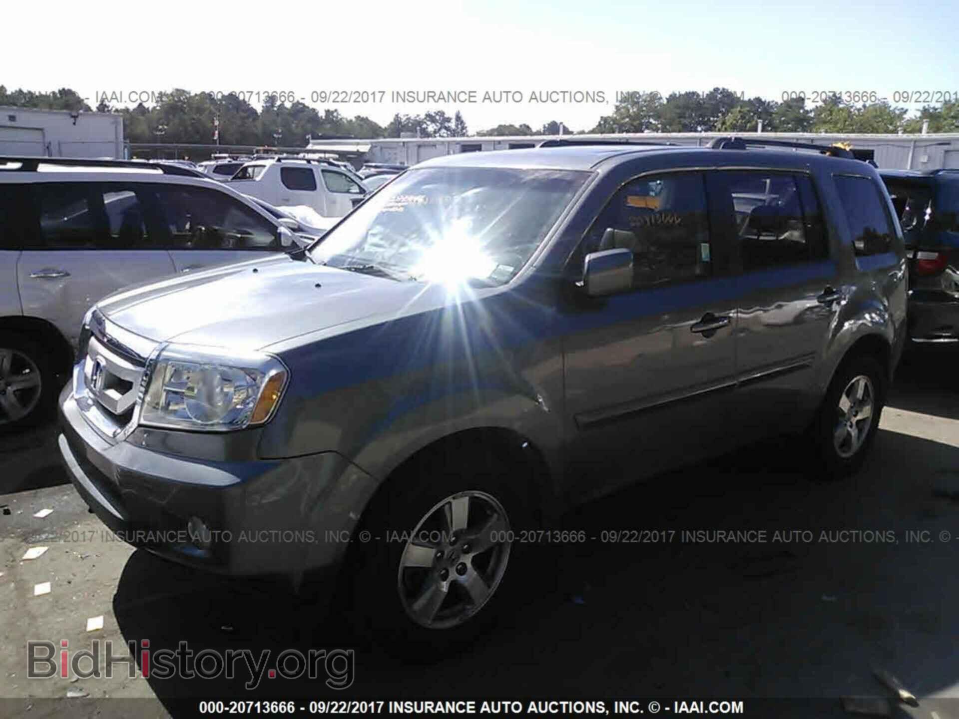 2011 Honda Pilot - VIN: 5FNYF4H79BB102959 - Photo 2