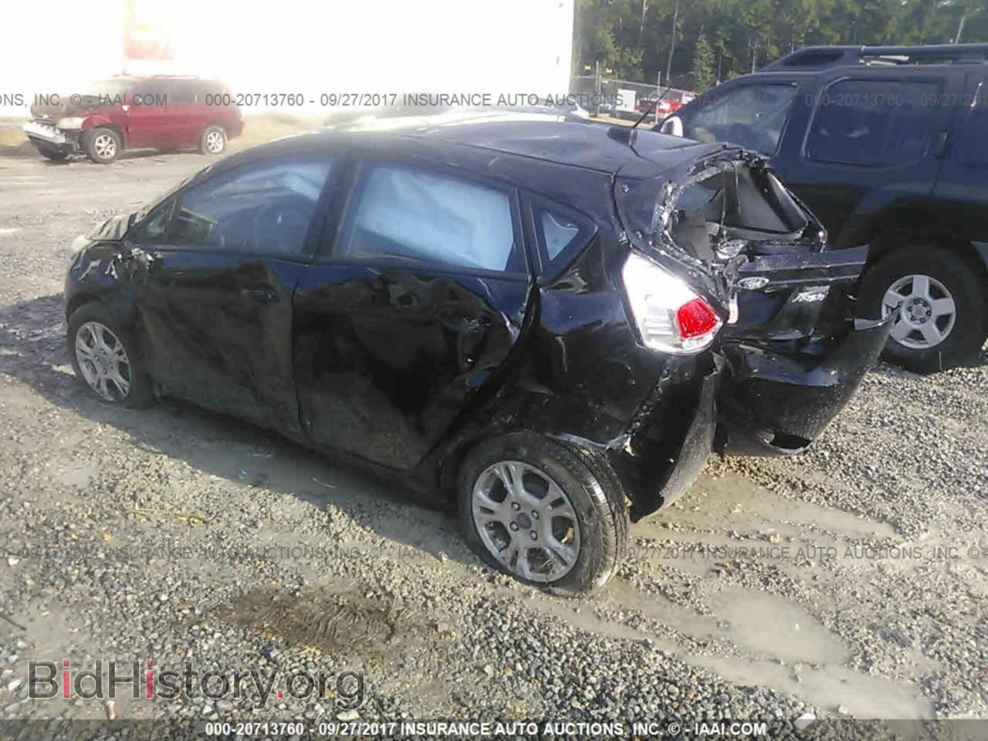 2016 Ford Fiesta - VIN: 3FADP4EJ8GM197972 - Фото 3