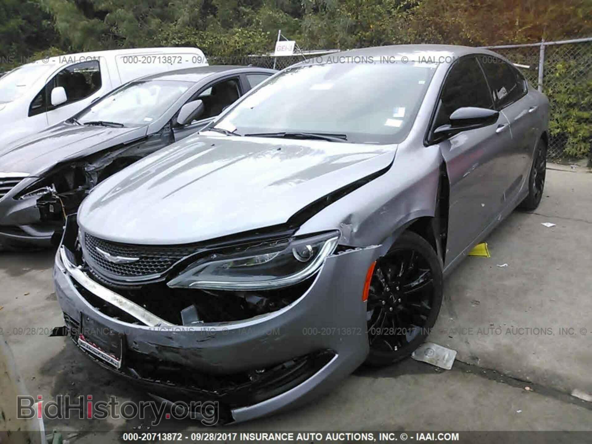 2017 Chrysler 200 - VIN: 1C3CCCFB8HN501820 - Фото 2