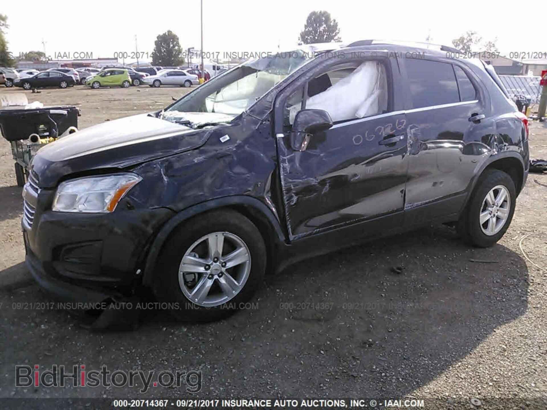2015 Chevrolet Trax - VIN: KL7CJLSB8FB212102 - Фото 2