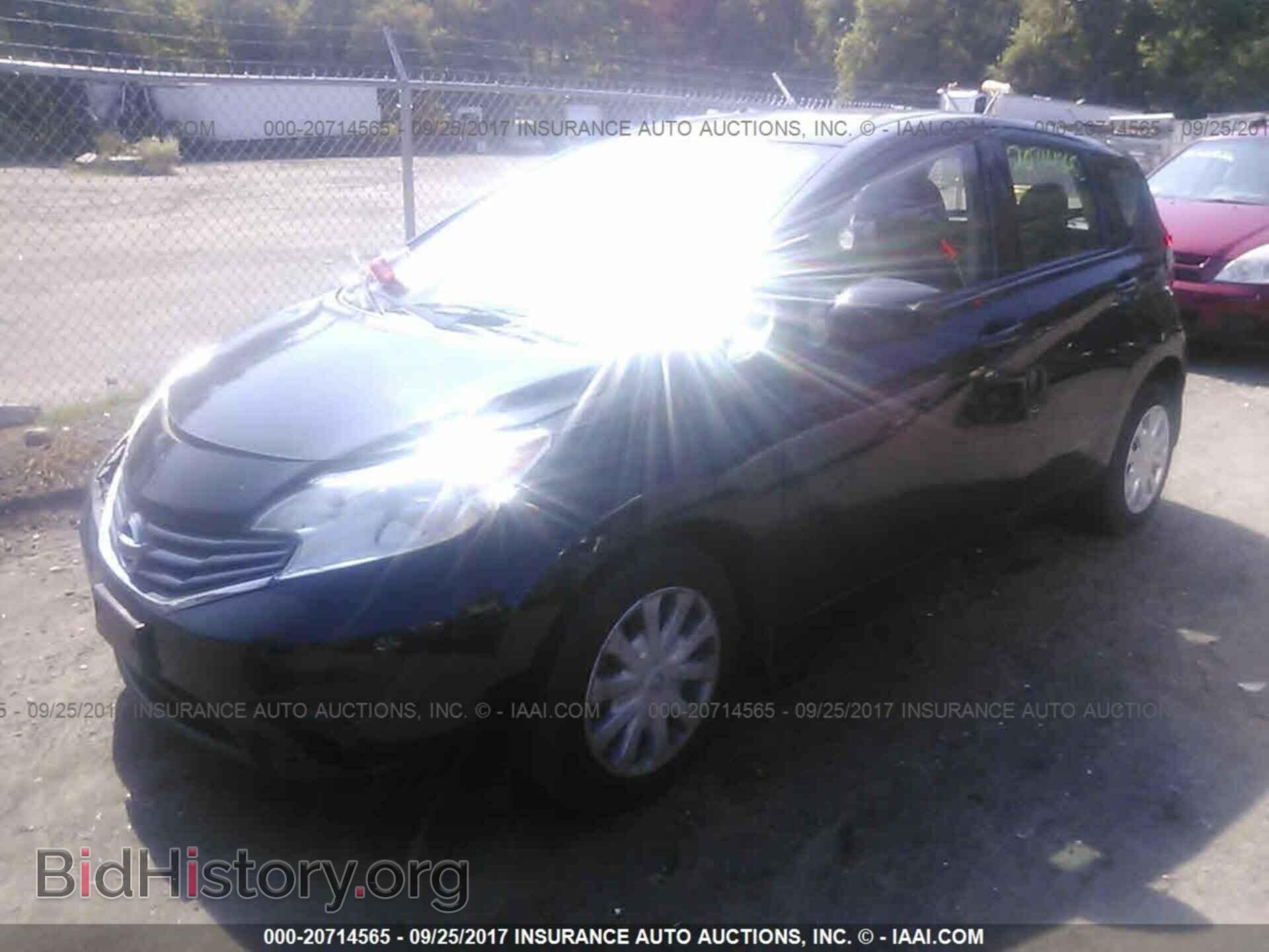 2015 Nissan Versa note - VIN: 3N1CE2CP2FL357181 - Photo 2