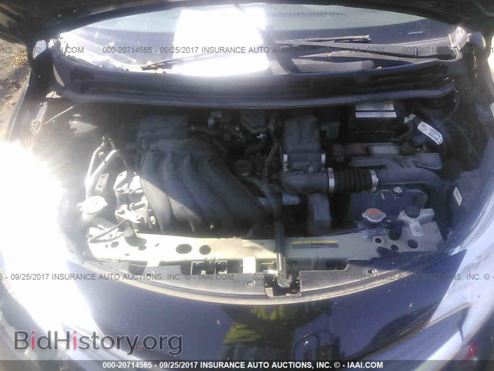 2015 Nissan Versa note - VIN: 3N1CE2CP2FL357181 - Photo 10