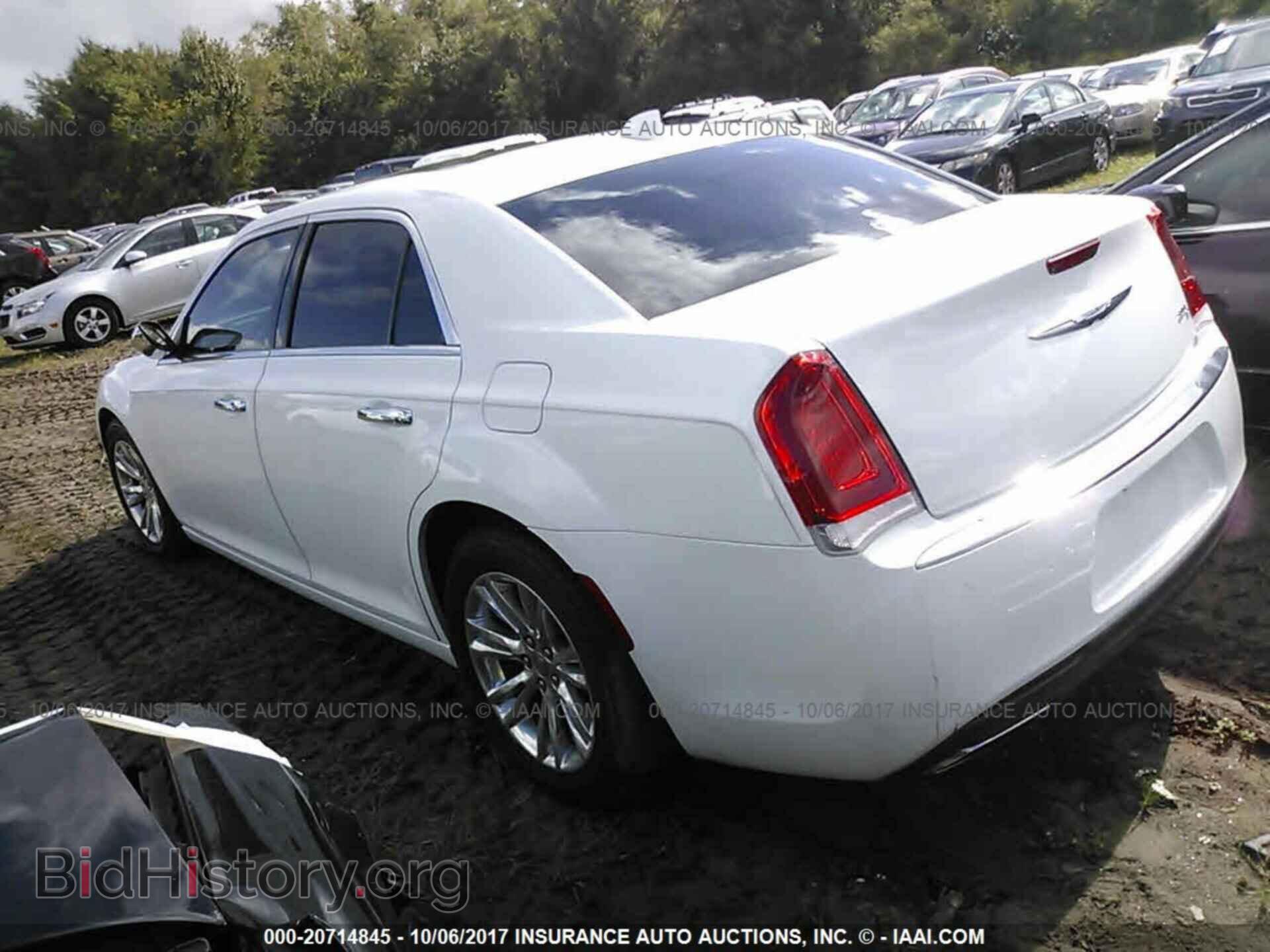 2015 Chrysler 300c - VIN: 2C3CCAEG3FH786045 - Фото 3