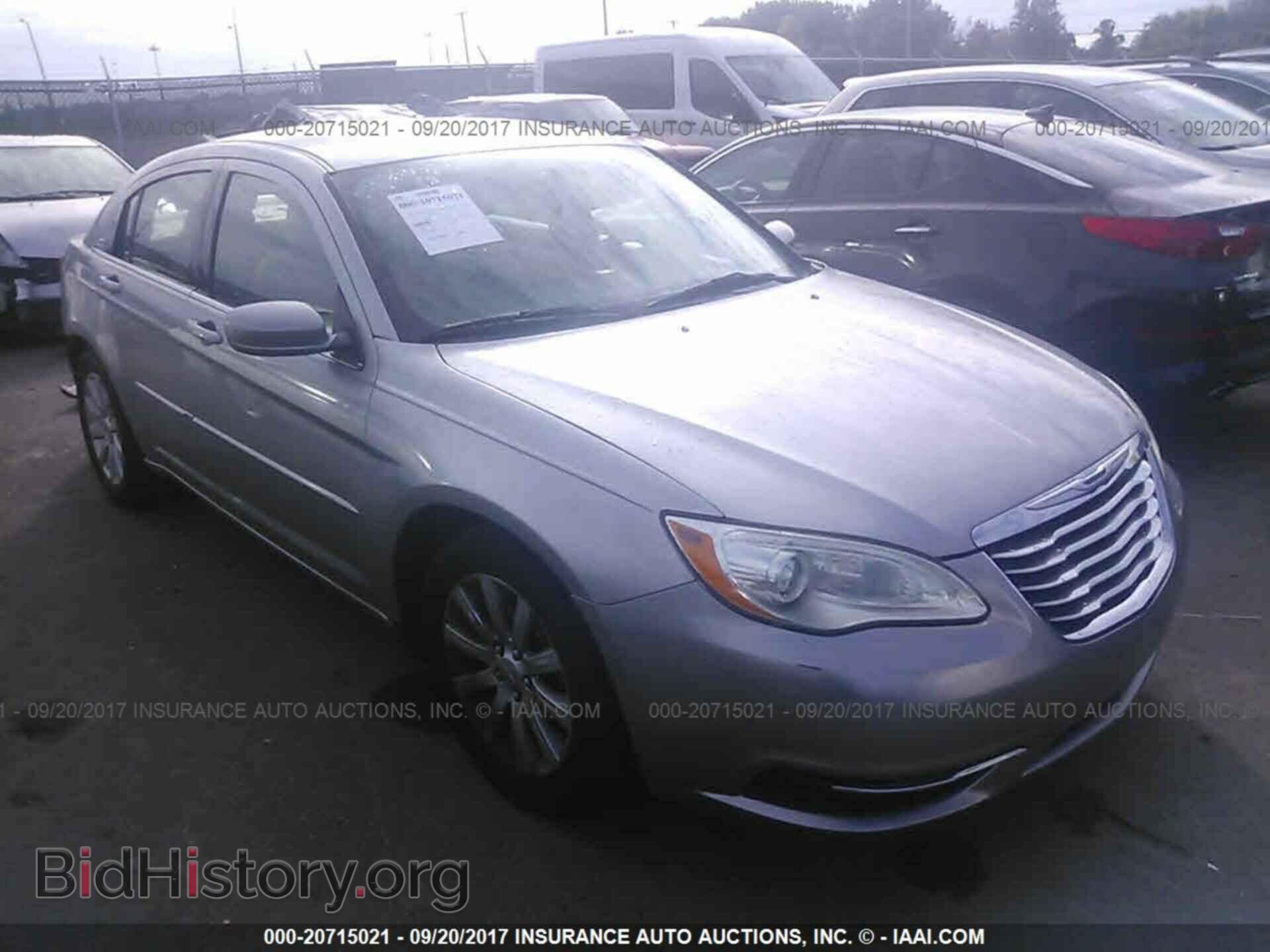 Photo 1C3CCBBB0DN588638 - Chrysler 200 2013