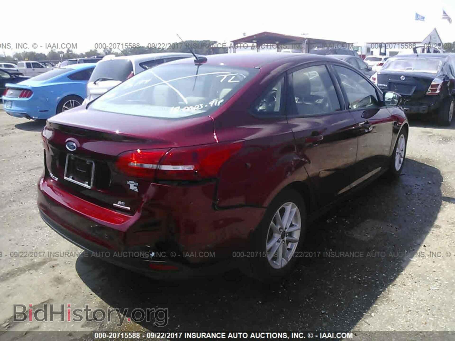 2016 Ford Focus - VIN: 1FADP3F24GL266191 - Фото 4