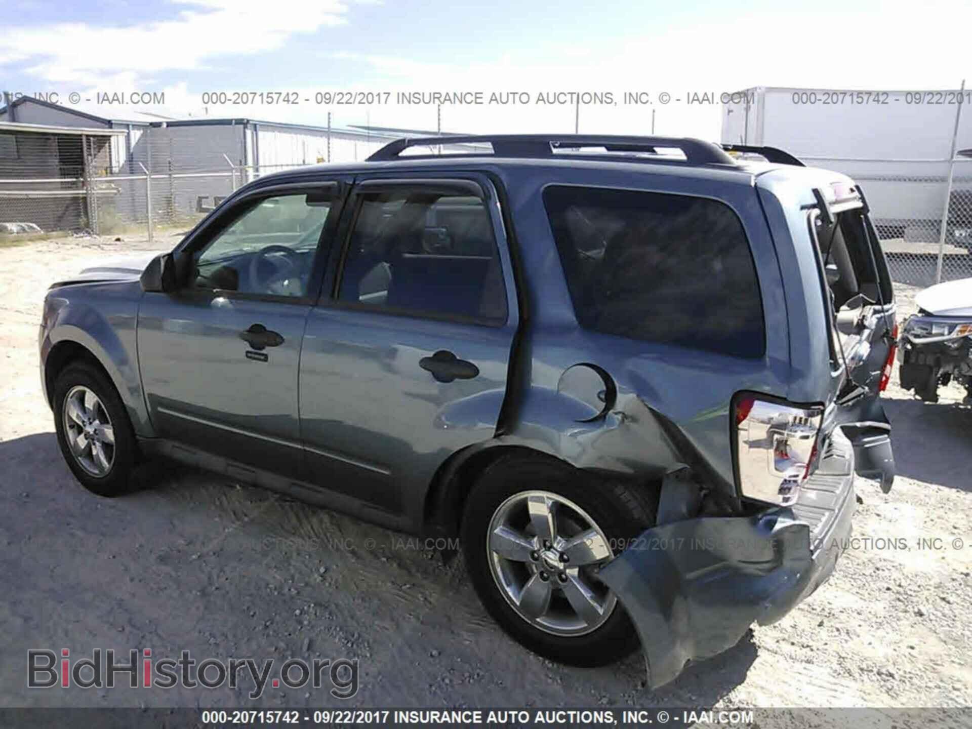 2012 Ford Escape - VIN: 1FMCU9DG6CKB55234 - Фото 3