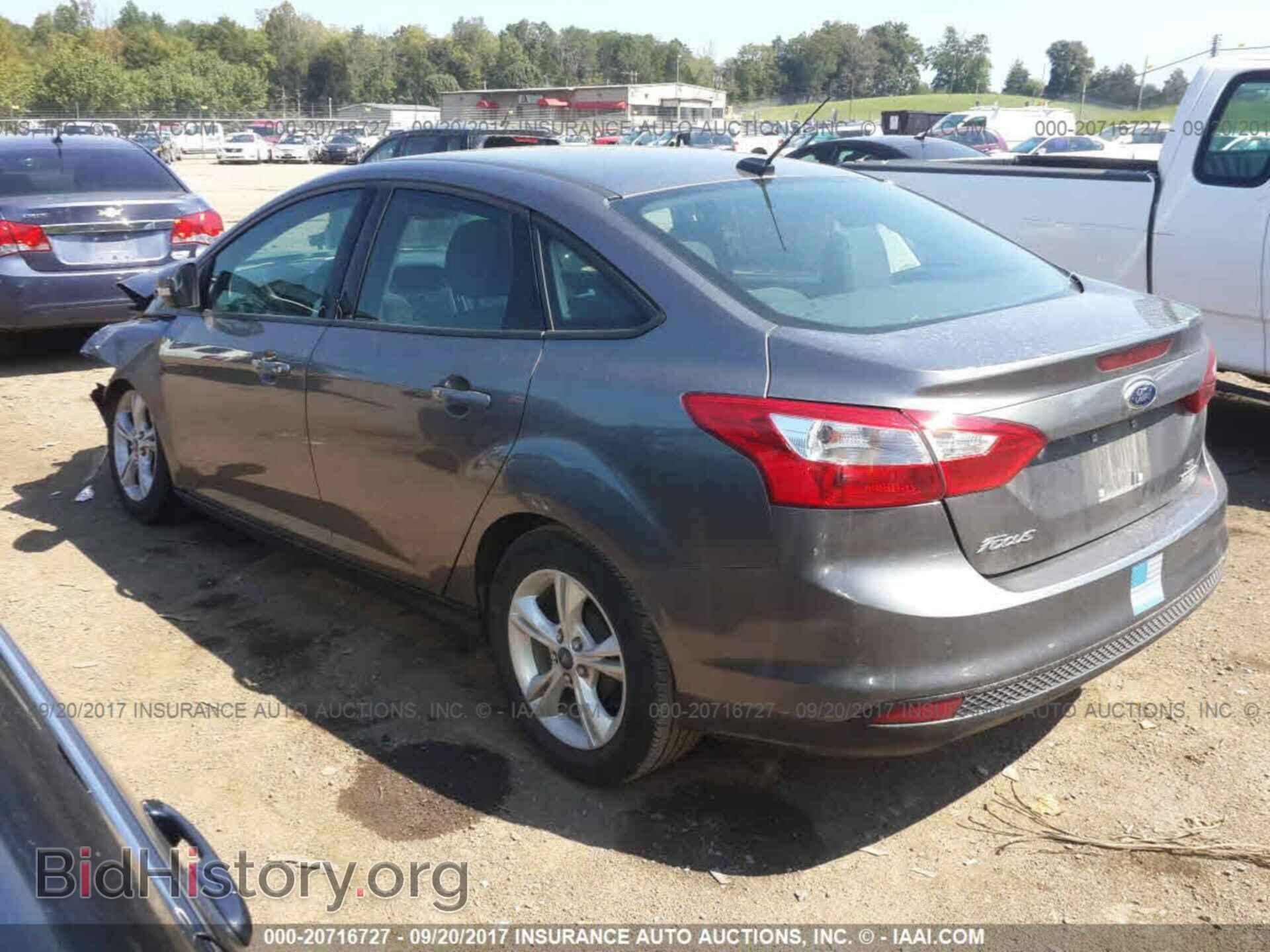 2014 Ford Focus - VIN: 1FADP3F27EL418316 - Photo 3