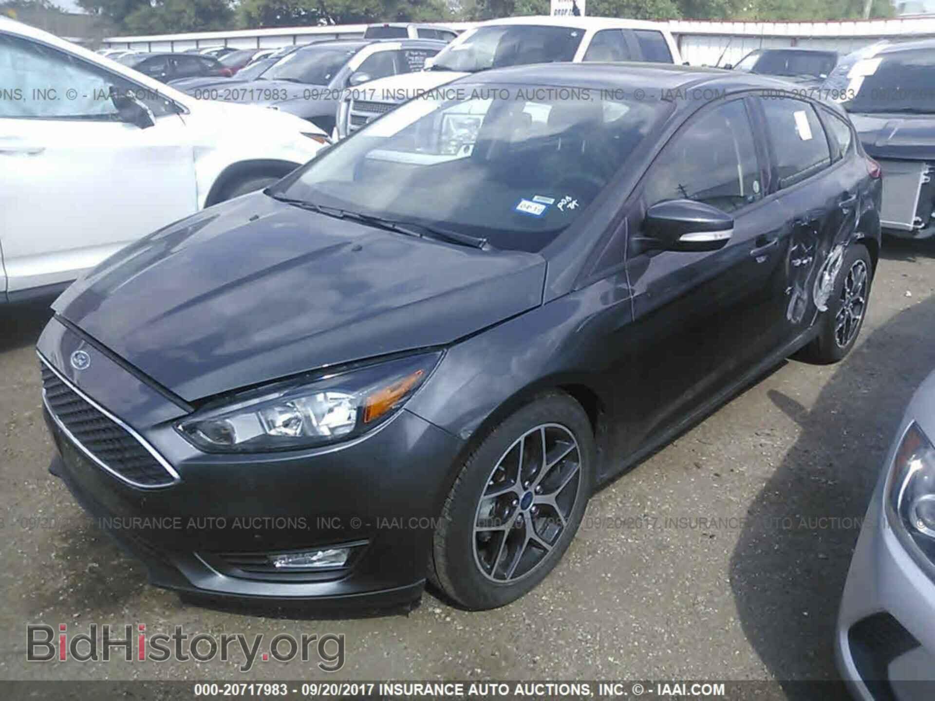 2017 Ford Focus - VIN: 1FADP3M26HL264494 - Photo 2