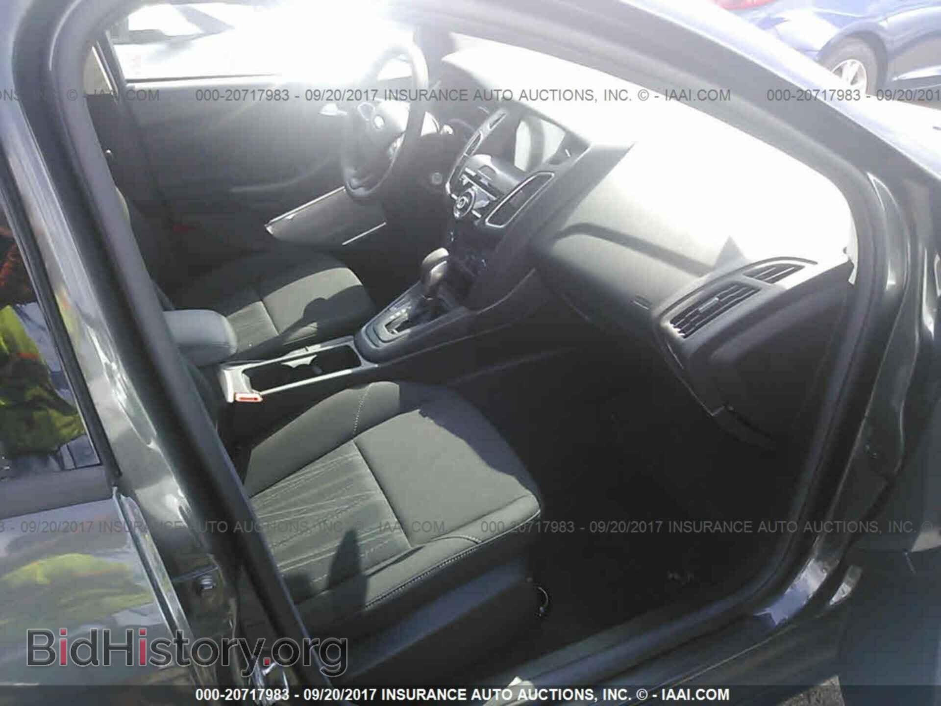 2017 Ford Focus - VIN: 1FADP3M26HL264494 - Photo 5