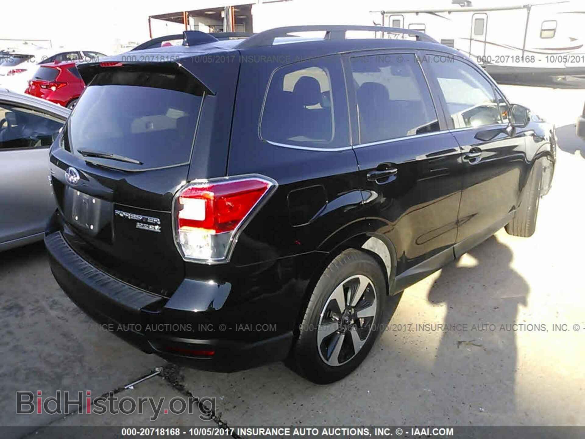 2017 Subaru Forester - VIN: JF2SJARC5HH802258 - Фото 4