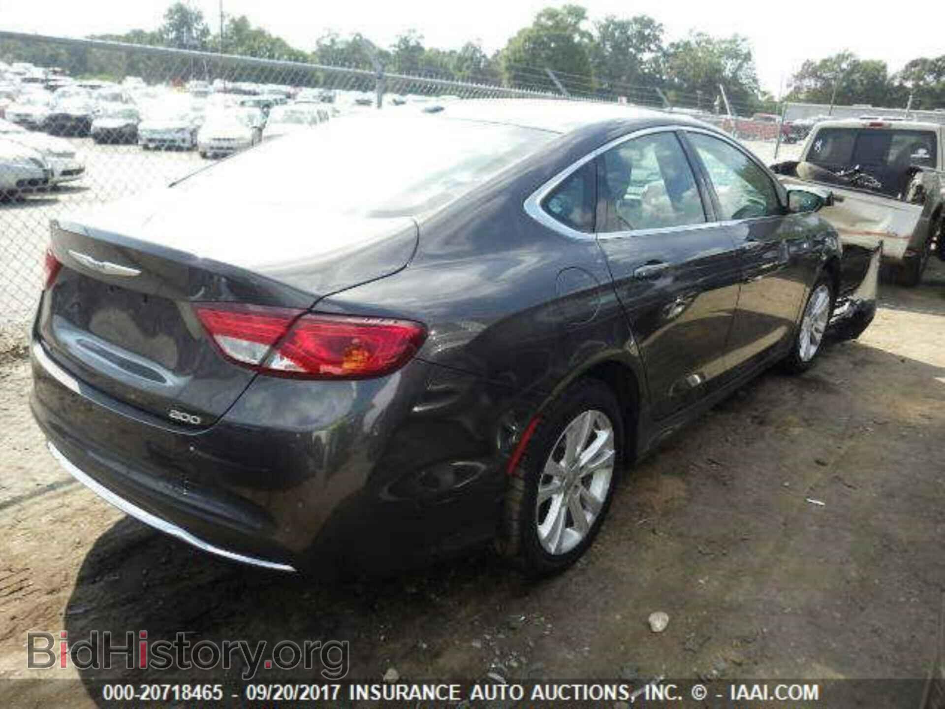 2015 Chrysler 200 - VIN: 1C3CCCAB4FN758929 - Photo 4