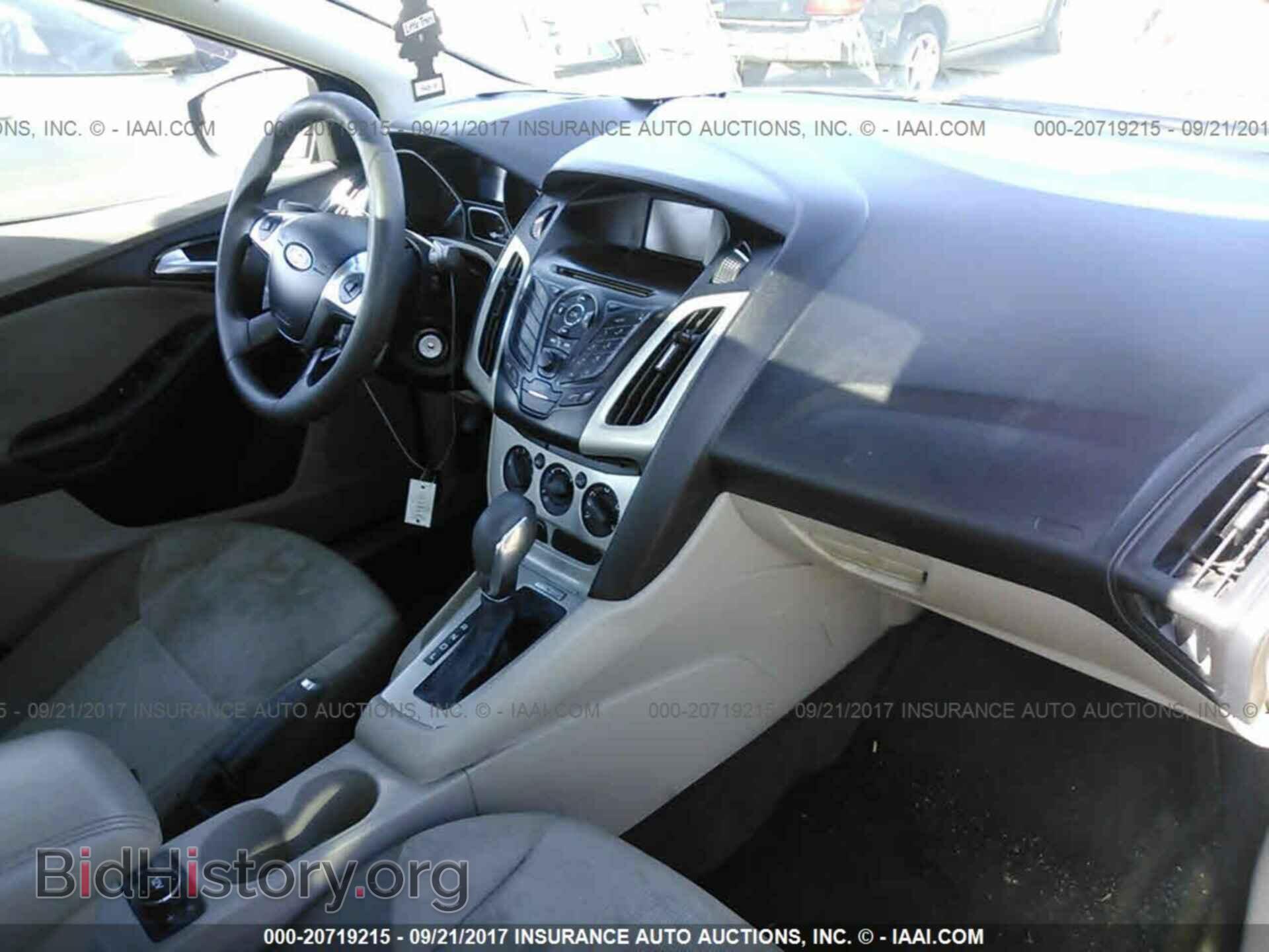 2012 Ford Focus - VIN: 1FAHP3F2XCL229318 - Photo 5