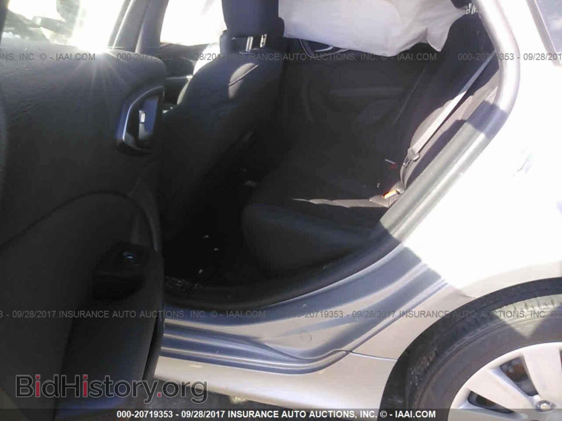 2016 Chrysler 200 - VIN: 1C3CCCFB7GN171425 - Фото 8