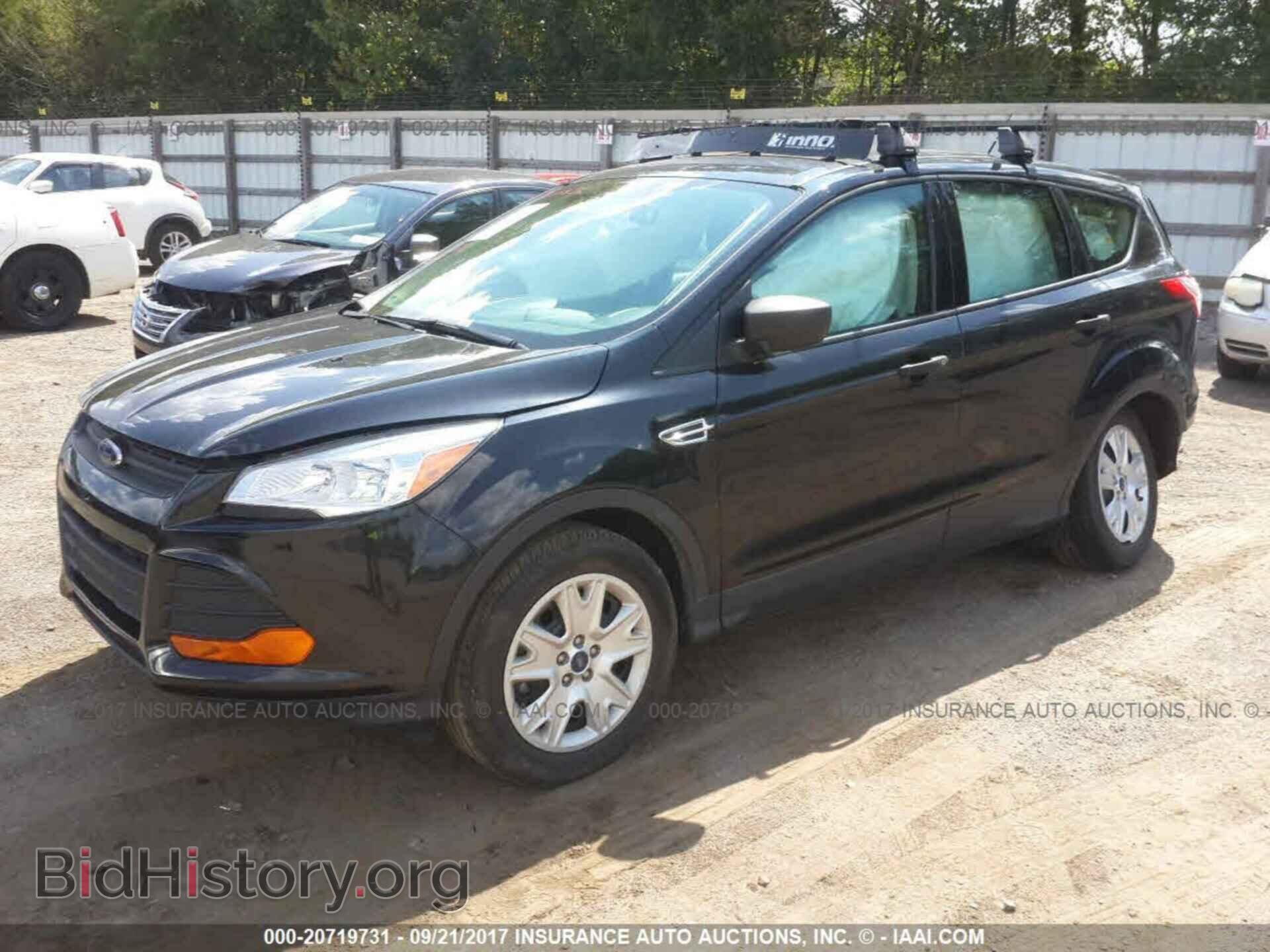 2014 Ford Escape - VIN: 1FMCU0F73EUC73127 - Photo 2