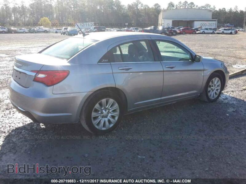 2014 Chrysler 200 (VIN 1C3CCBAGXEN101279) — фото 4 из 10