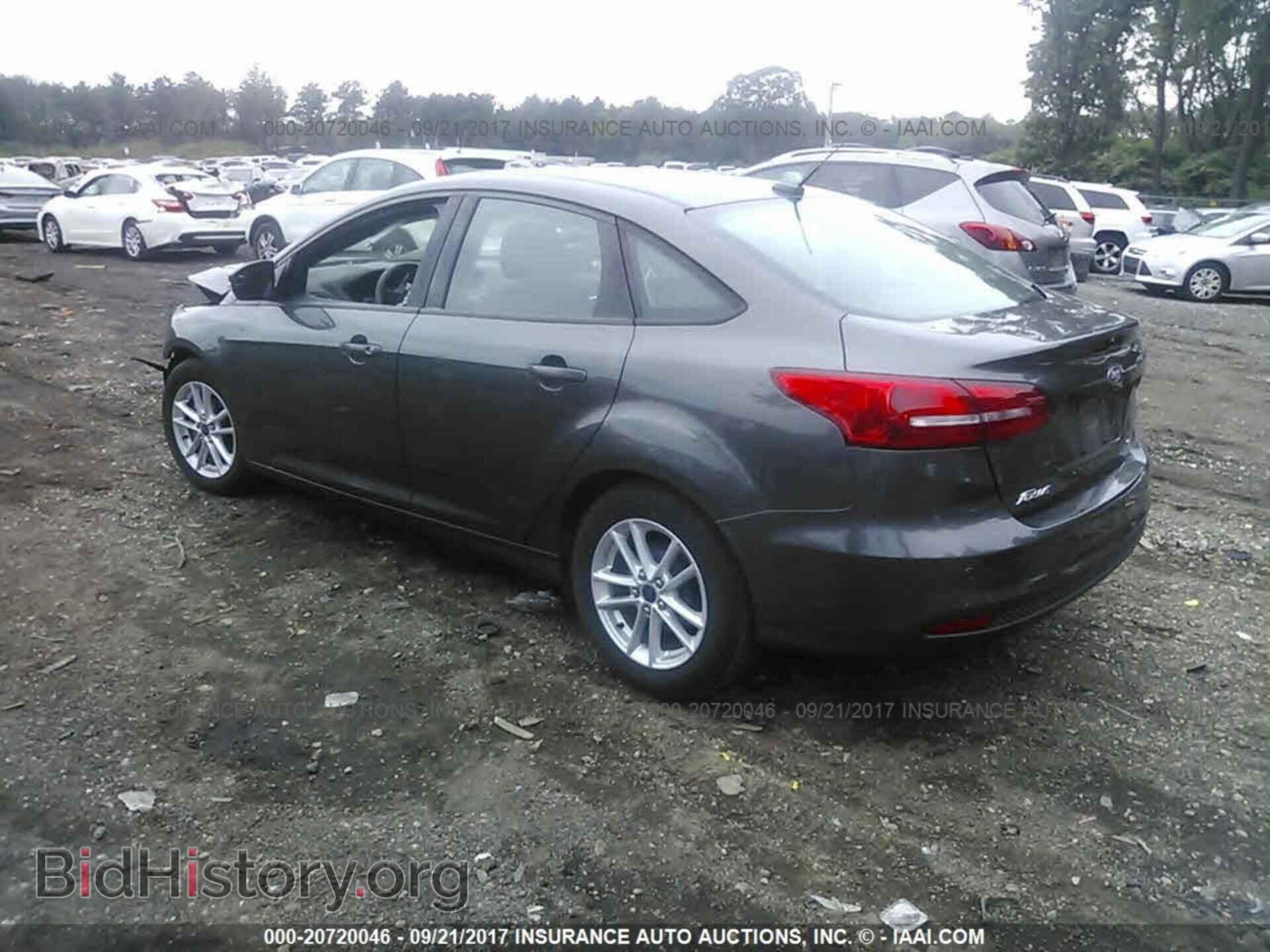 2015 Ford Focus - VIN: 1FADP3F28FL258786 - Photo 3