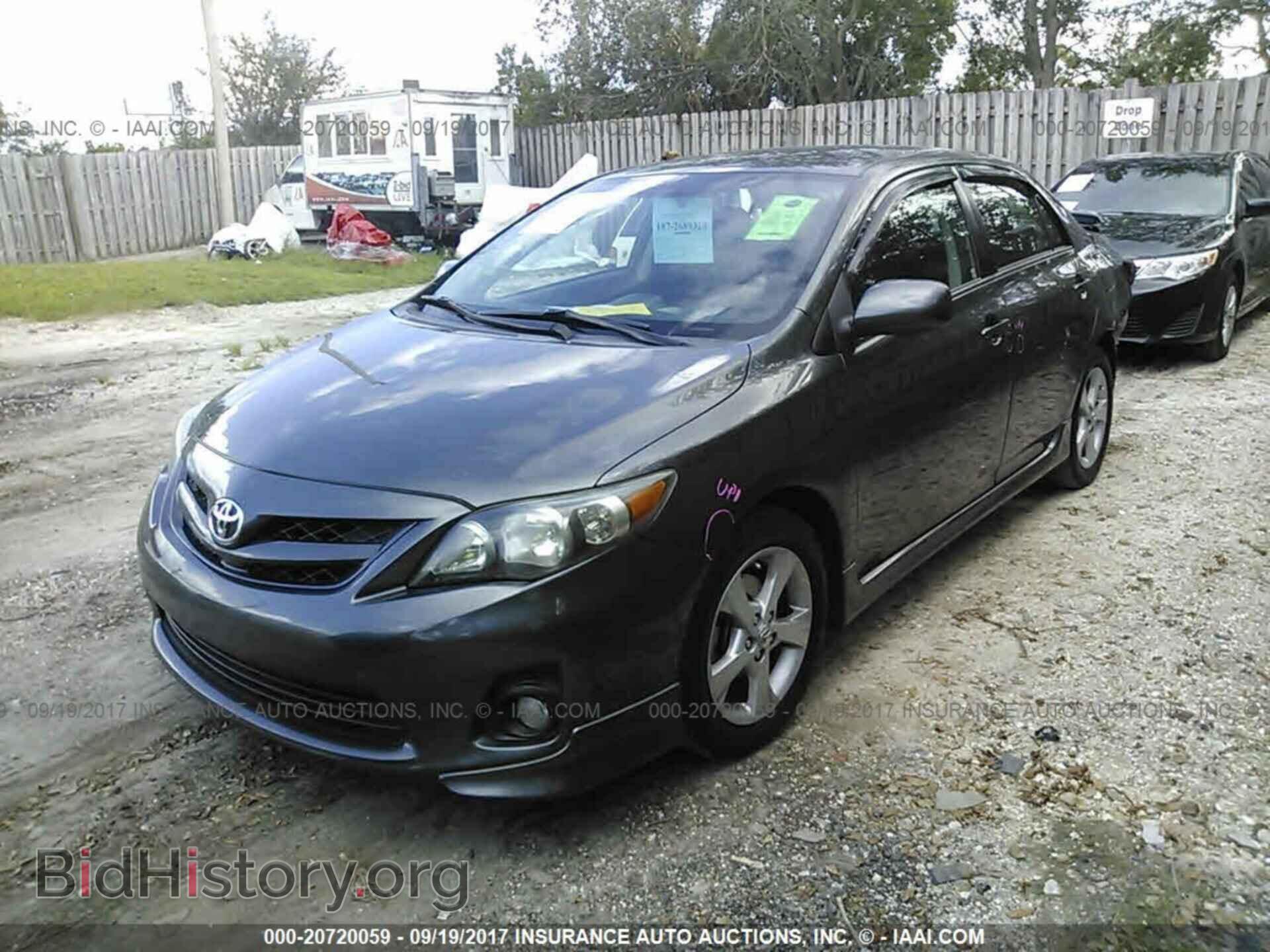 2013 Toyota Corolla - VIN: 2T1BU4EE0DC993813 - Photo 2