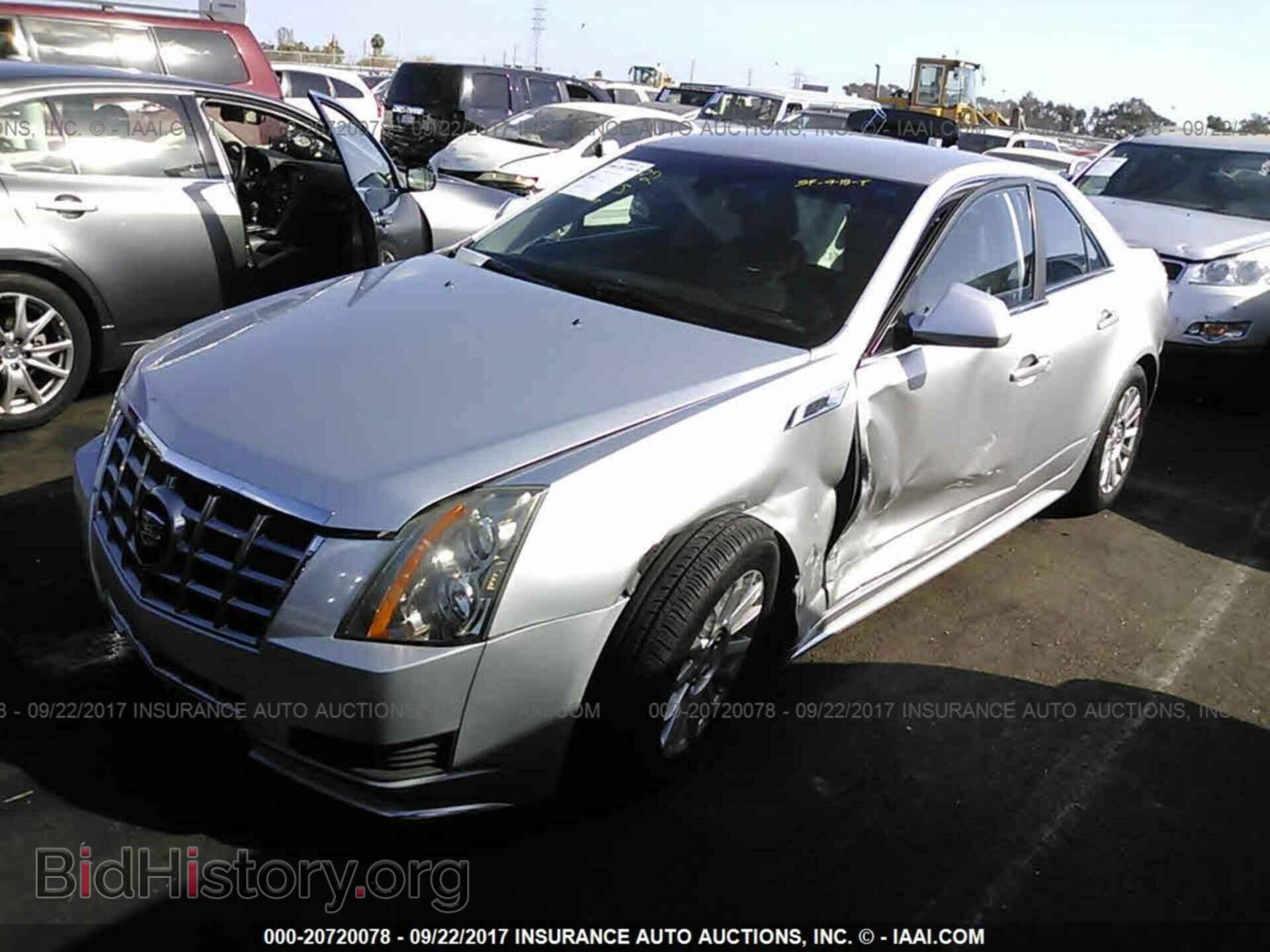 2013 Cadillac Cts - VIN: 1G6DE5E57D0163645 - Photo 2