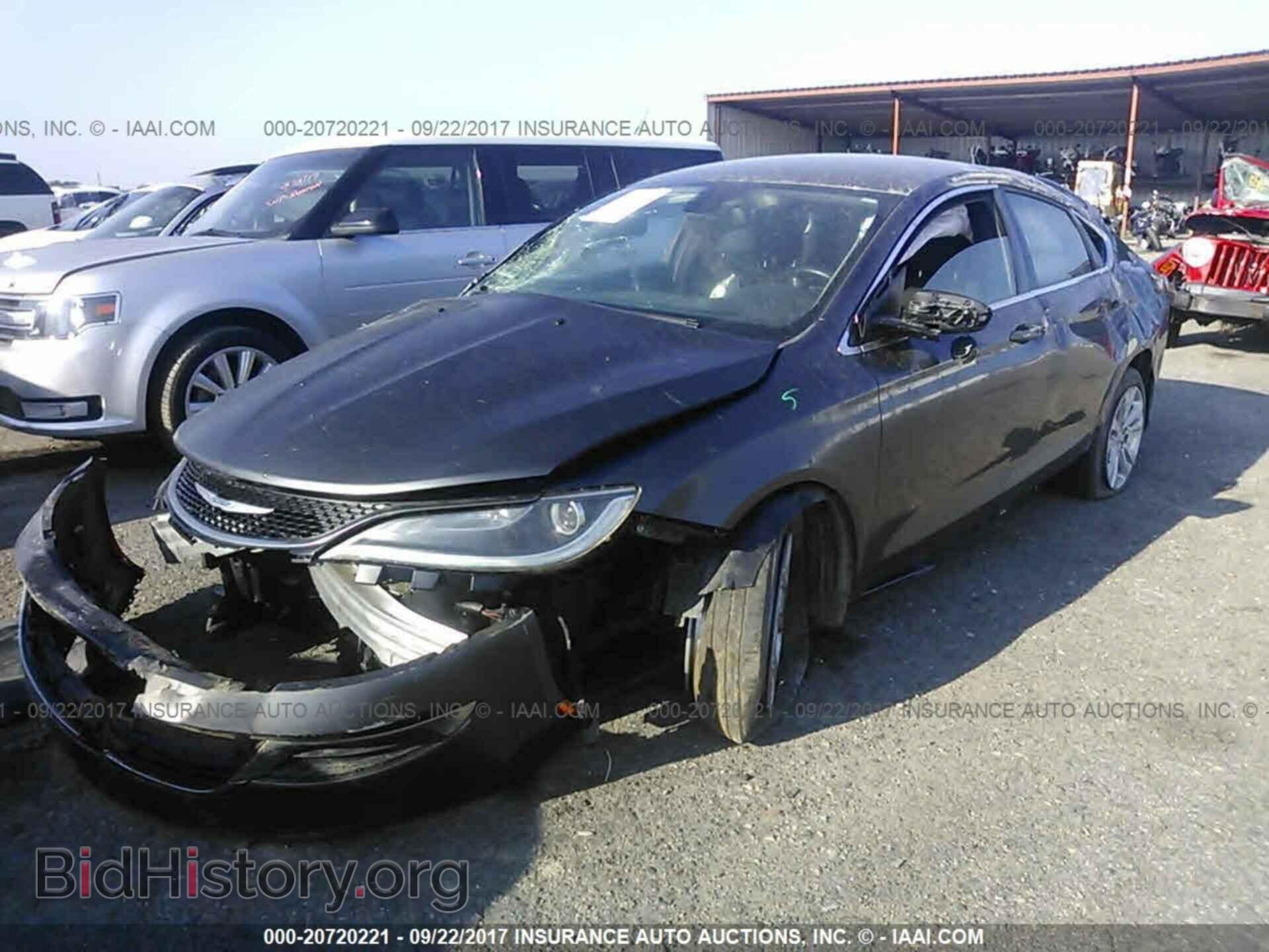 2015 Chrysler 200 - VIN: 1C3CCCAB9FN617340 - Photo 2
