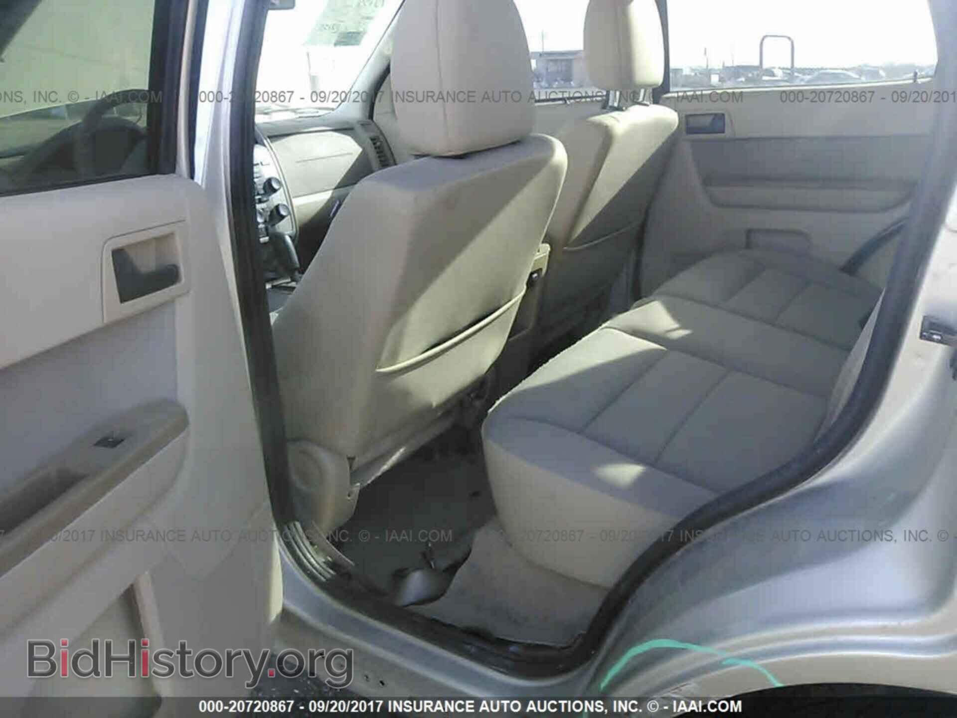 2011 Ford Escape - VIN: 1FMCU9D77BKA81644 - Фото 8