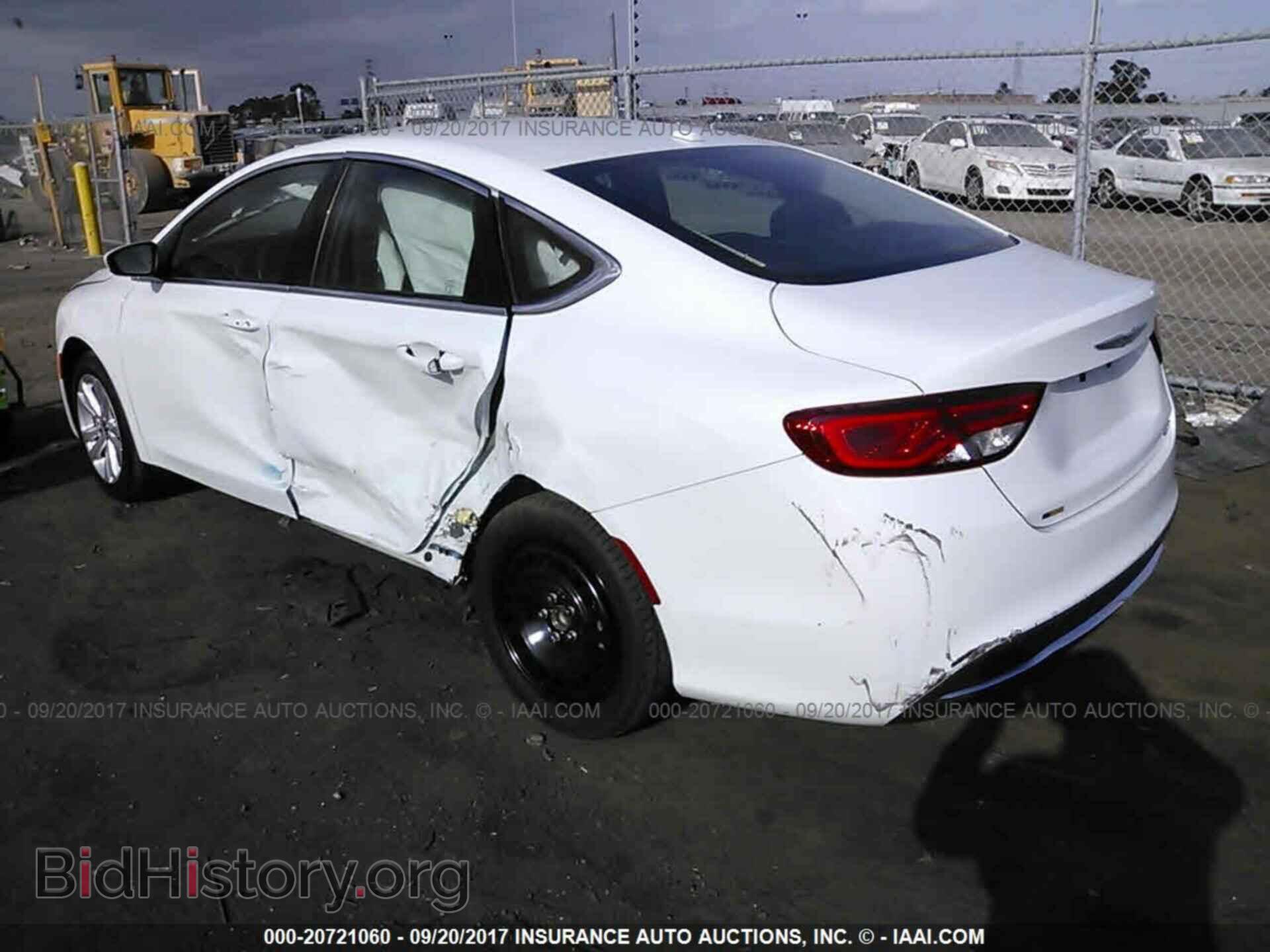 2015 Chrysler 200 - VIN: 1C3CCCAB6FN743364 - Photo 3