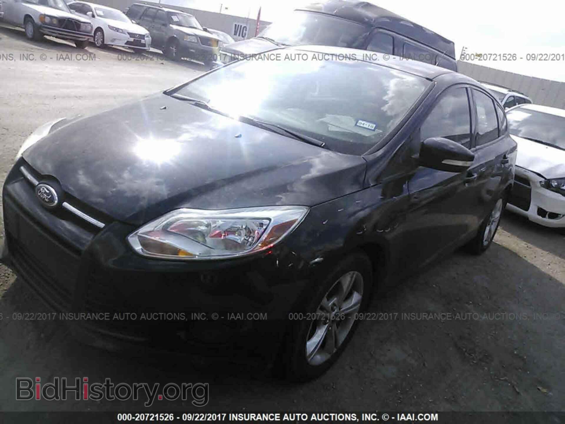 2014 Ford Focus - VIN: 1FADP3K28EL158207 - Photo 2