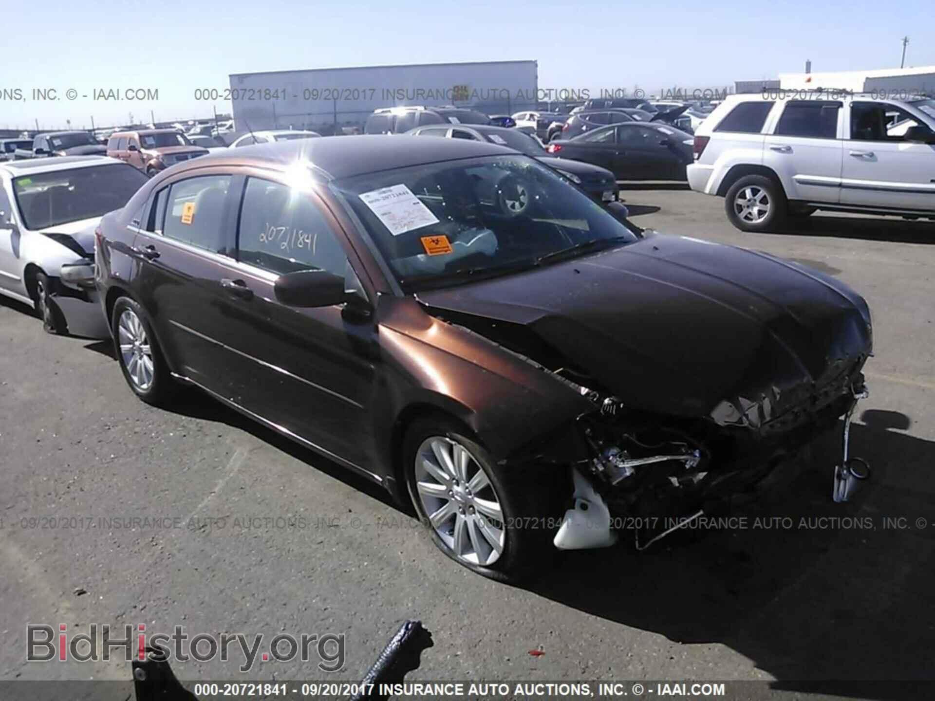 Фотография 1C3CCBBG8DN704244 - Chrysler 200 2013