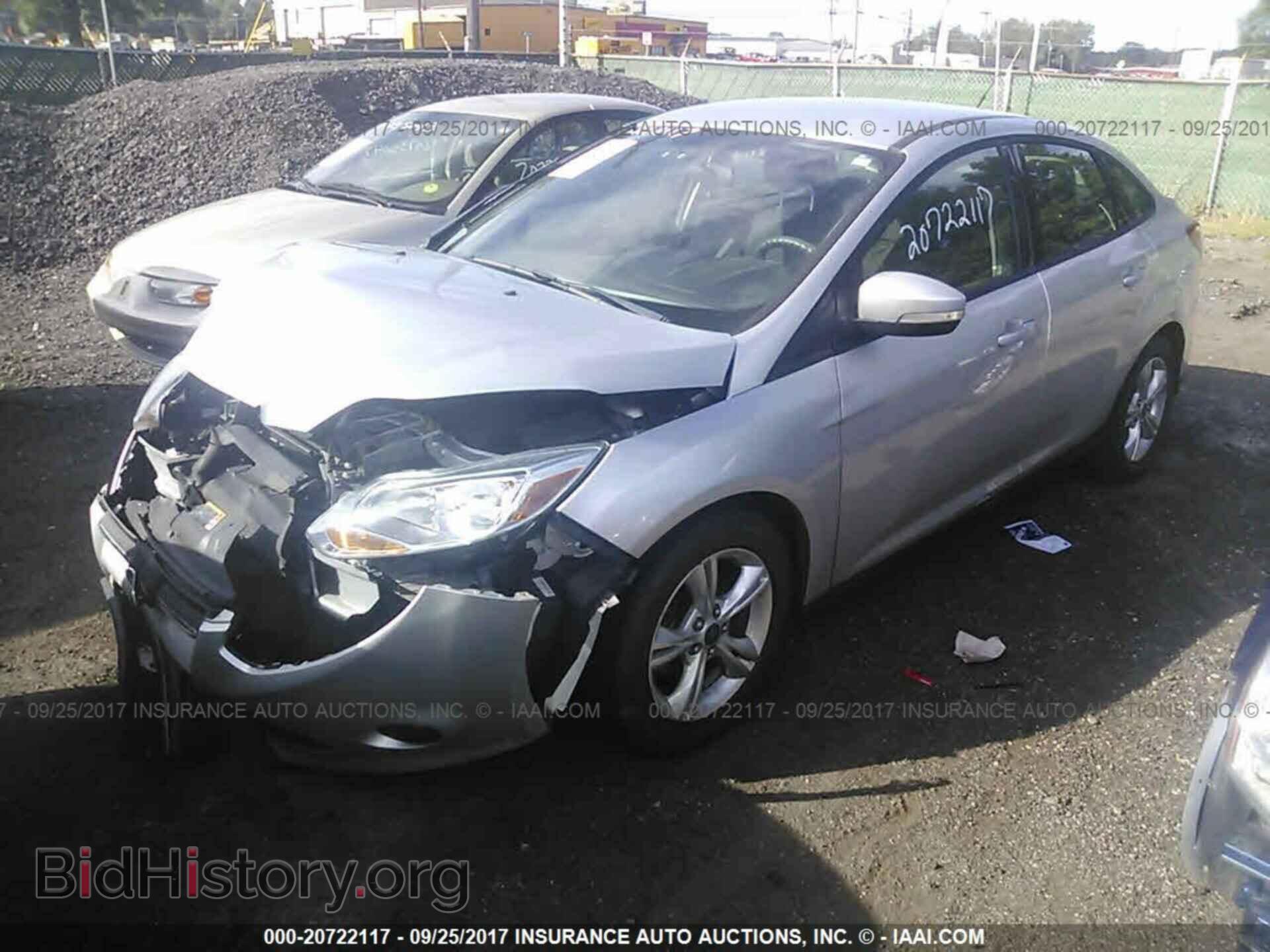 2013 Ford Focus - VIN: 1FADP3F21DL351419 - Photo 2