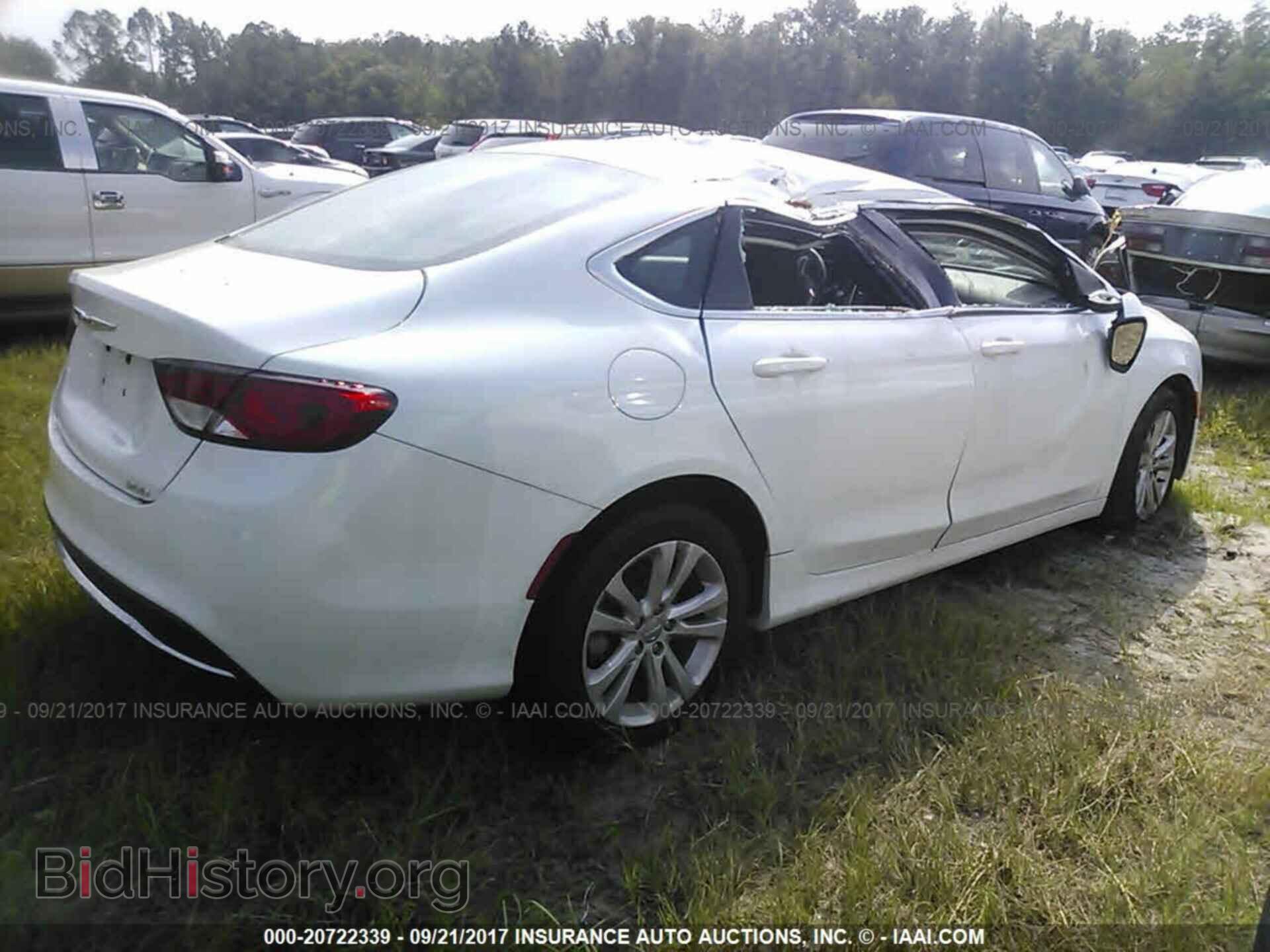 2015 Chrysler 200 - VIN: 1C3CCCAB6FN575452 - Photo 4