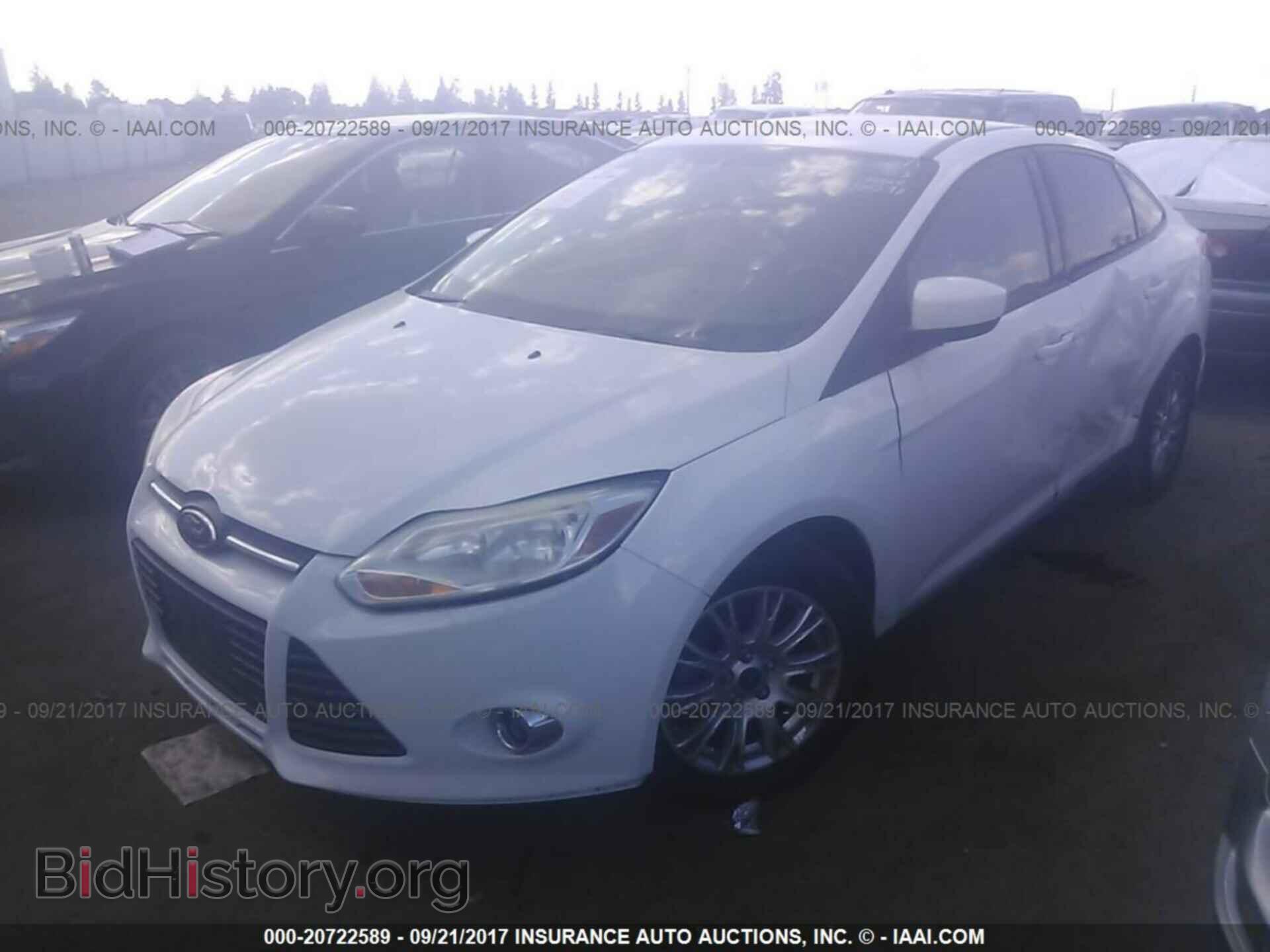 2012 Ford Focus - VIN: 1FAHP3F28CL280297 - Фото 2