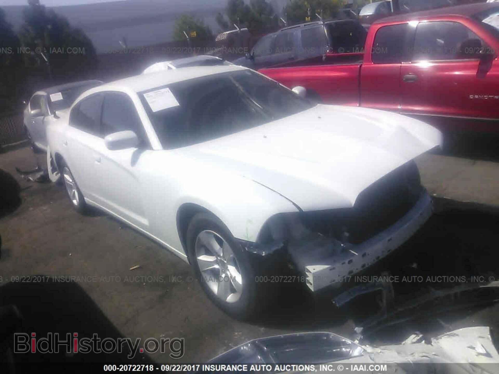 Photo 2C3CDXBG3EH215870 - Dodge Charger 2014
