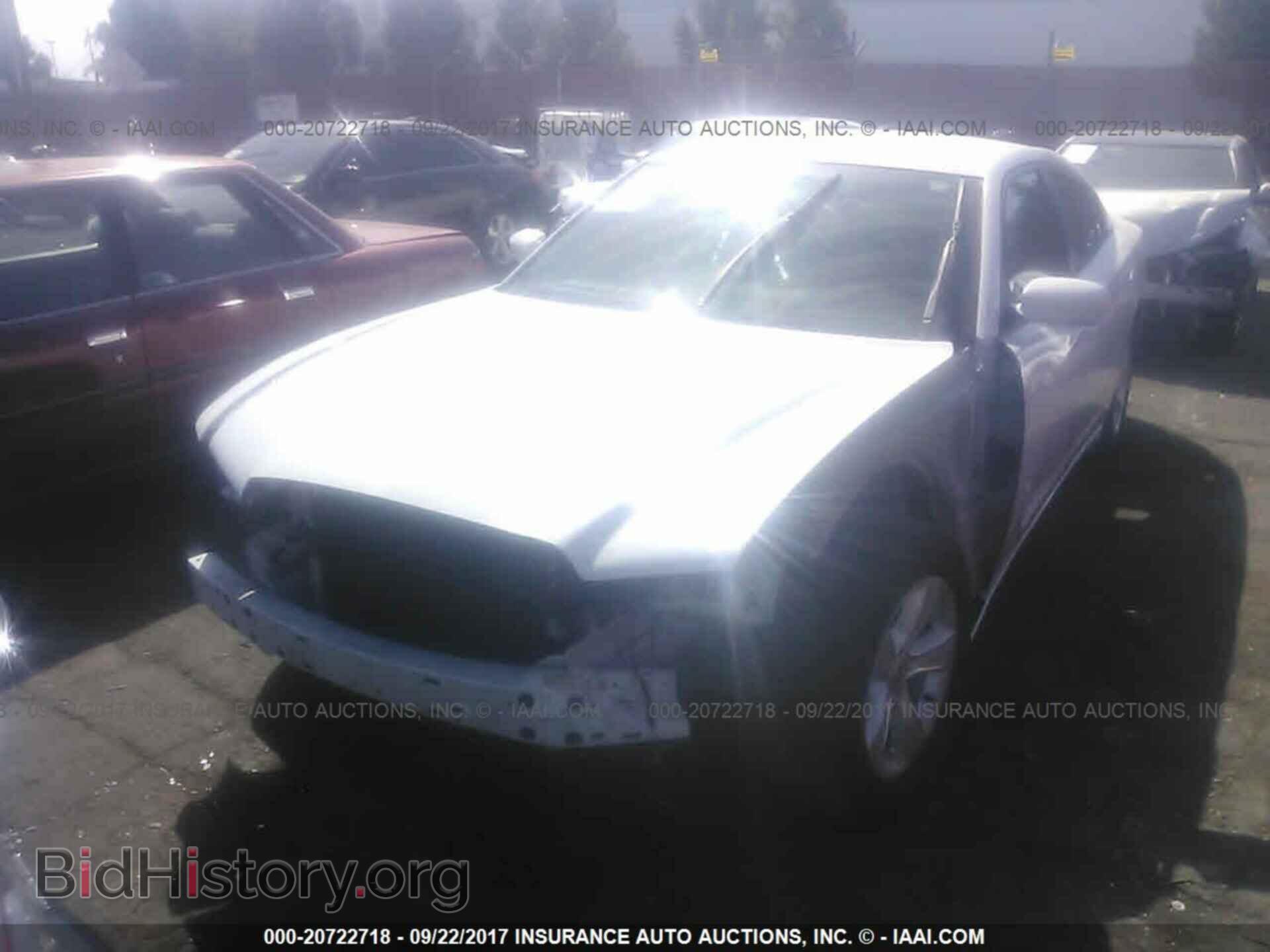 2014 Dodge Charger - VIN: 2C3CDXBG3EH215870 - Photo 2