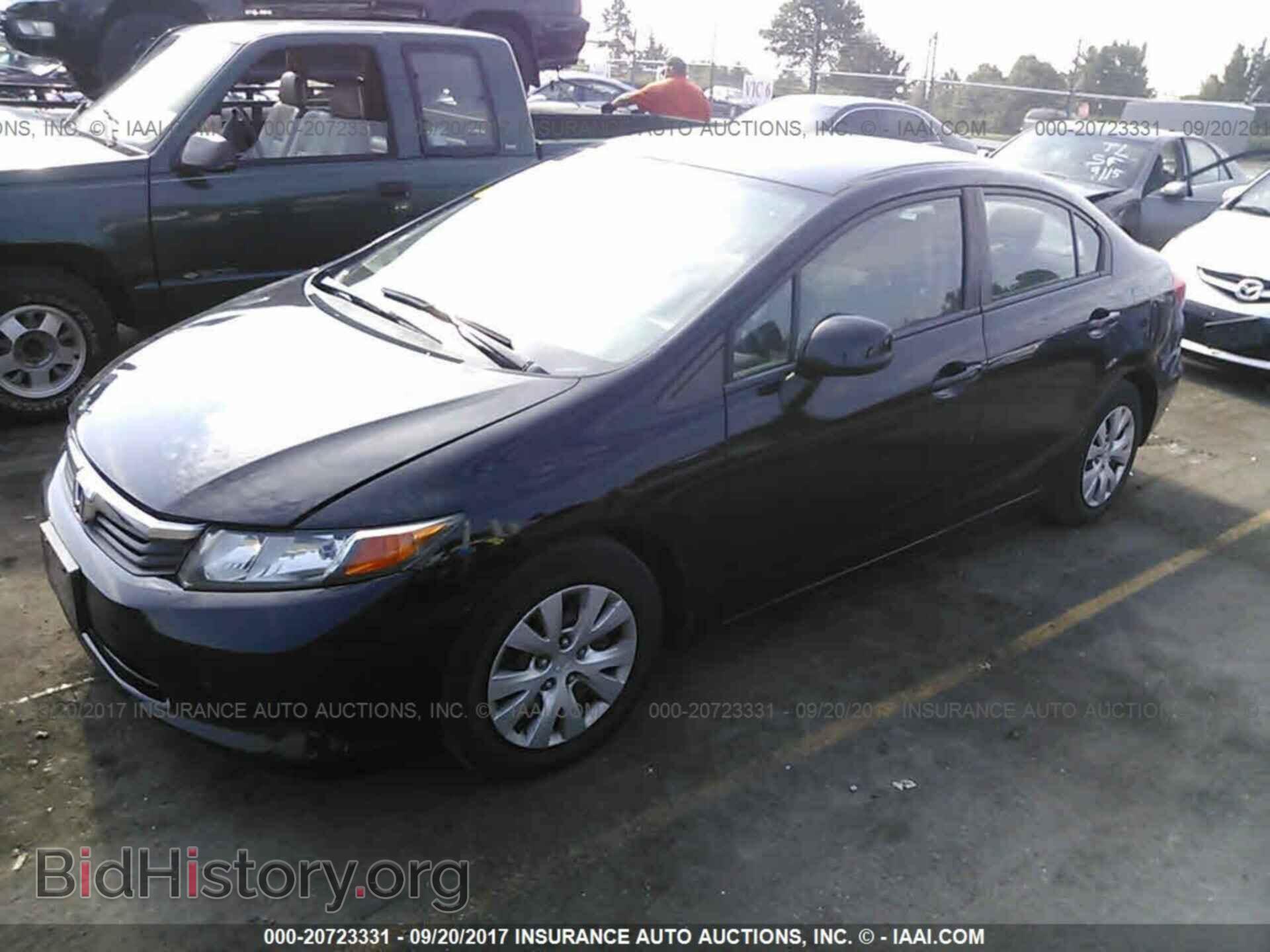 2012 Honda Civic - VIN: 2HGFB2F59CH335780 - Photo 2